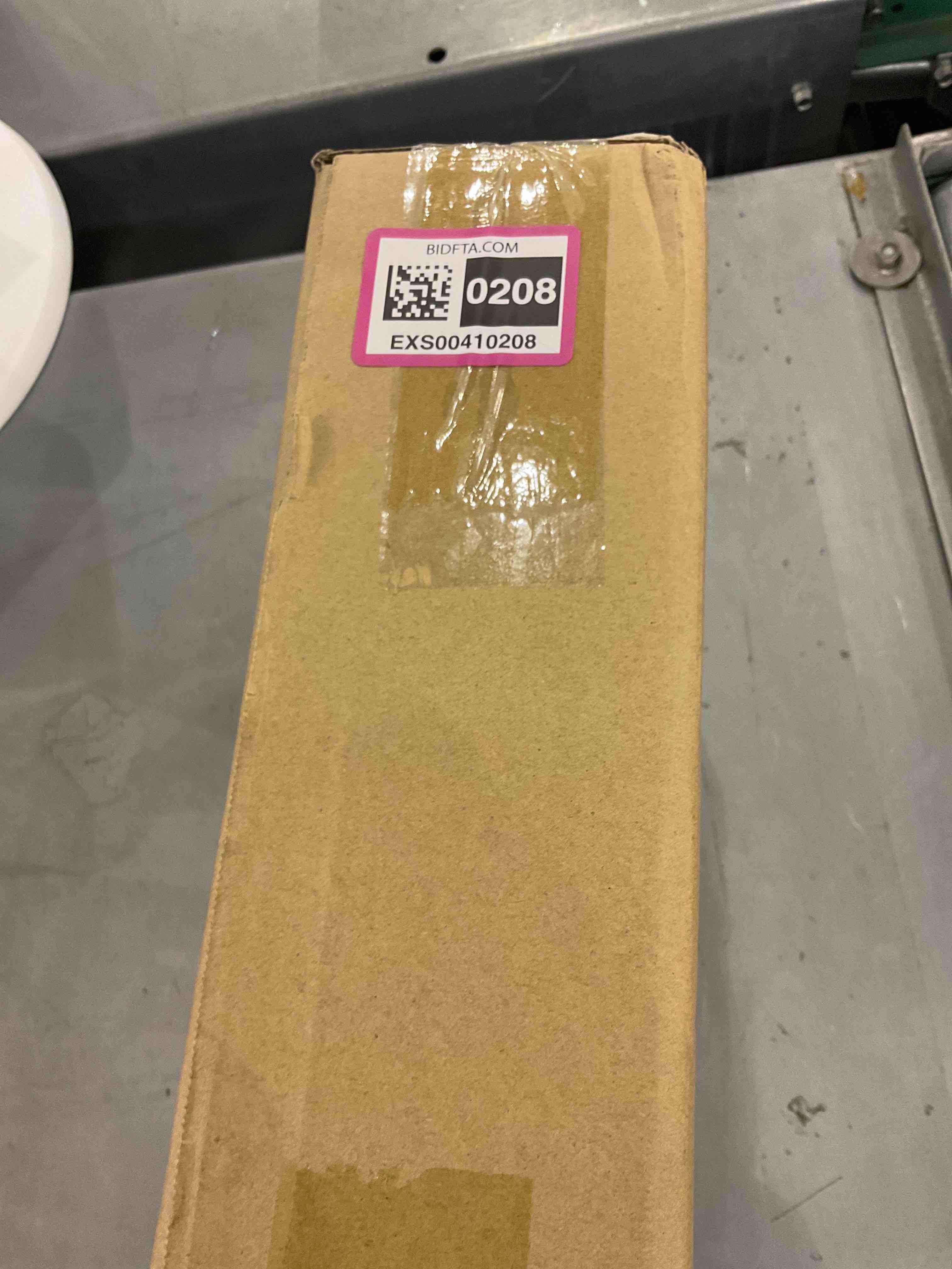 https://s3.amazonaws.com/lotting-images-prod/bidfta/EXS00410208_1693229689172.jpeg