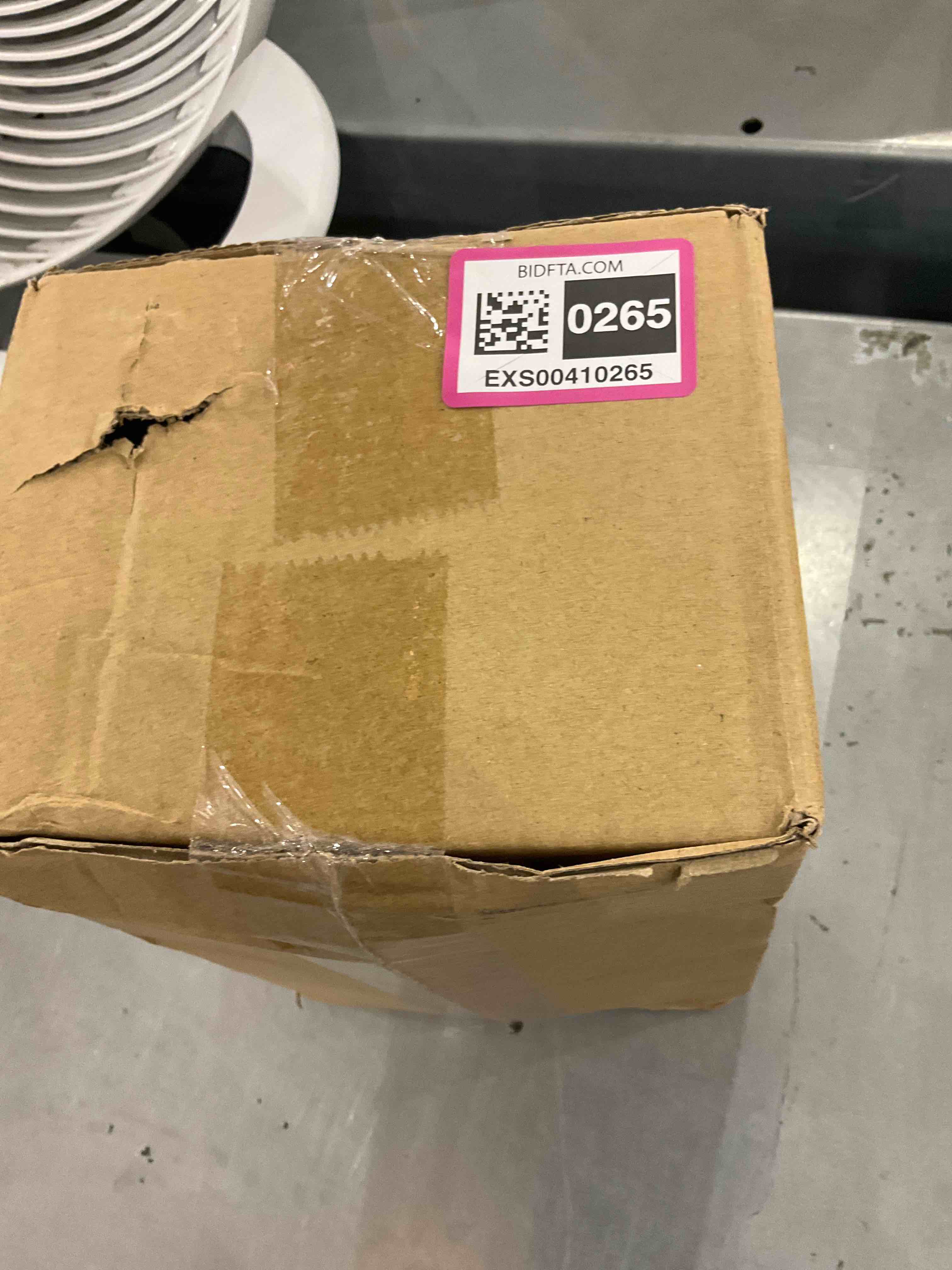 https://s3.amazonaws.com/lotting-images-prod/bidfta/EXS00410265_1693242235260.jpeg