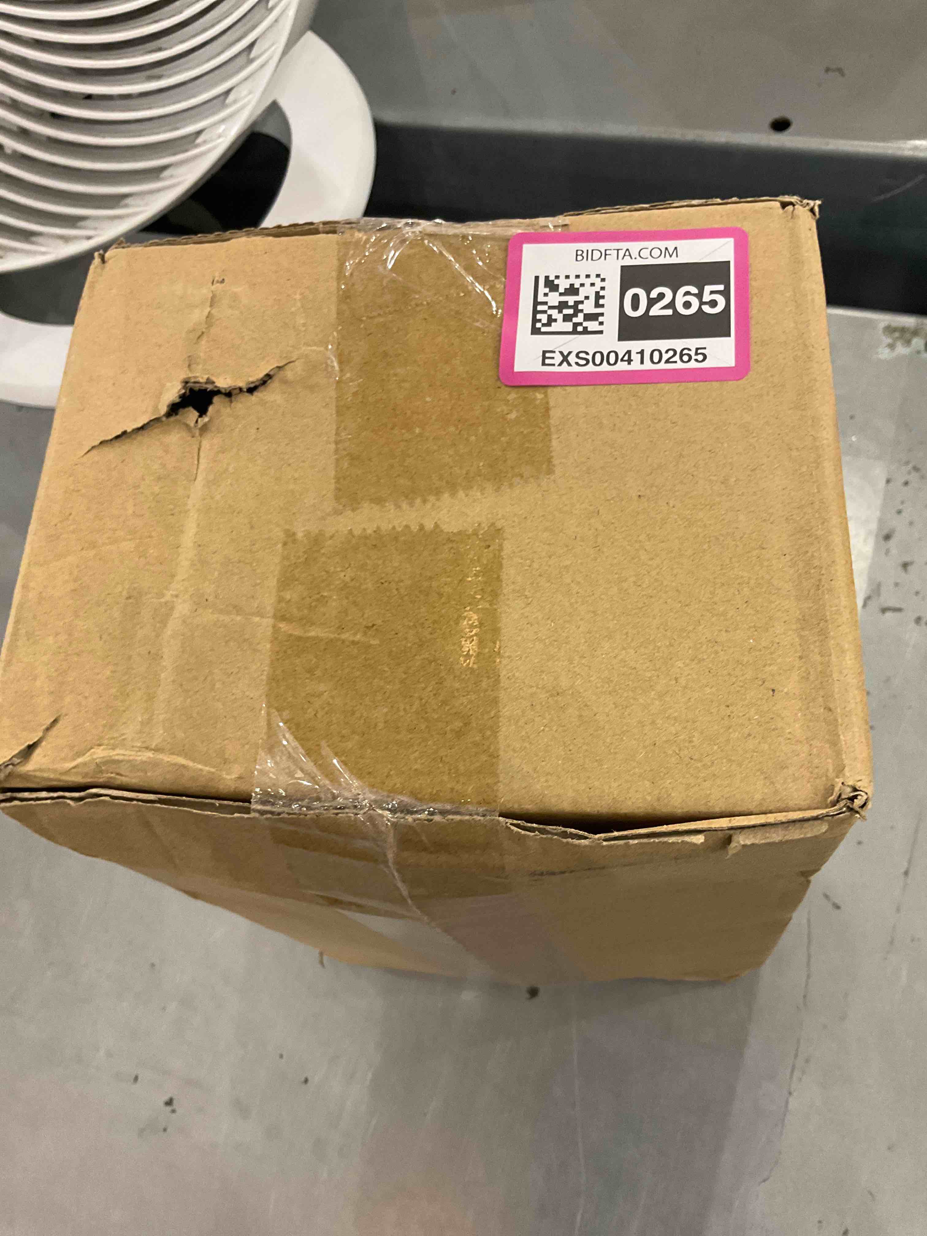 https://s3.amazonaws.com/lotting-images-prod/bidfta/EXS00410265_1693242236280.jpeg
