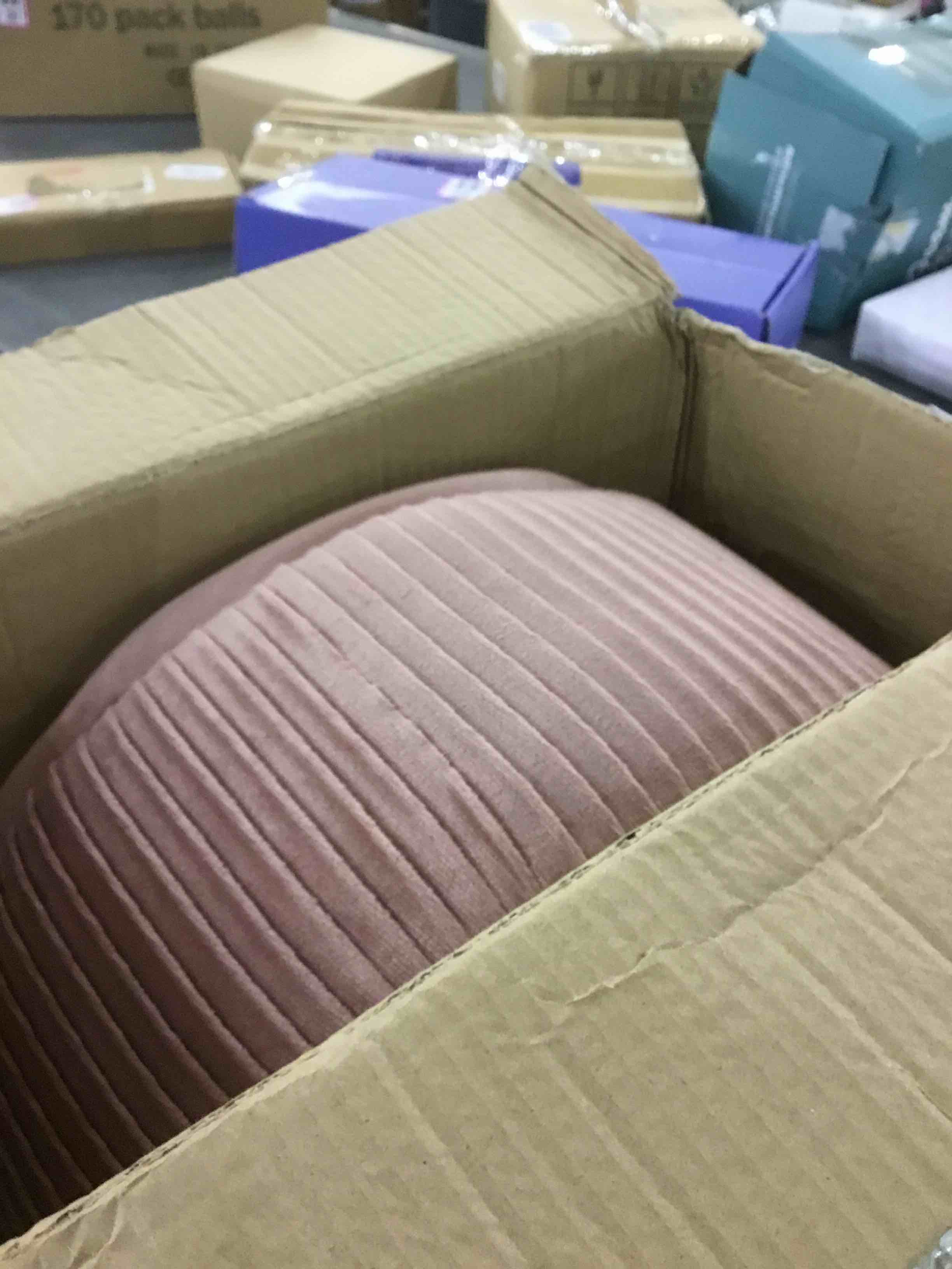 https://s3.amazonaws.com/lotting-images-prod/bidfta/EXS00410544_1692275595518.jpeg