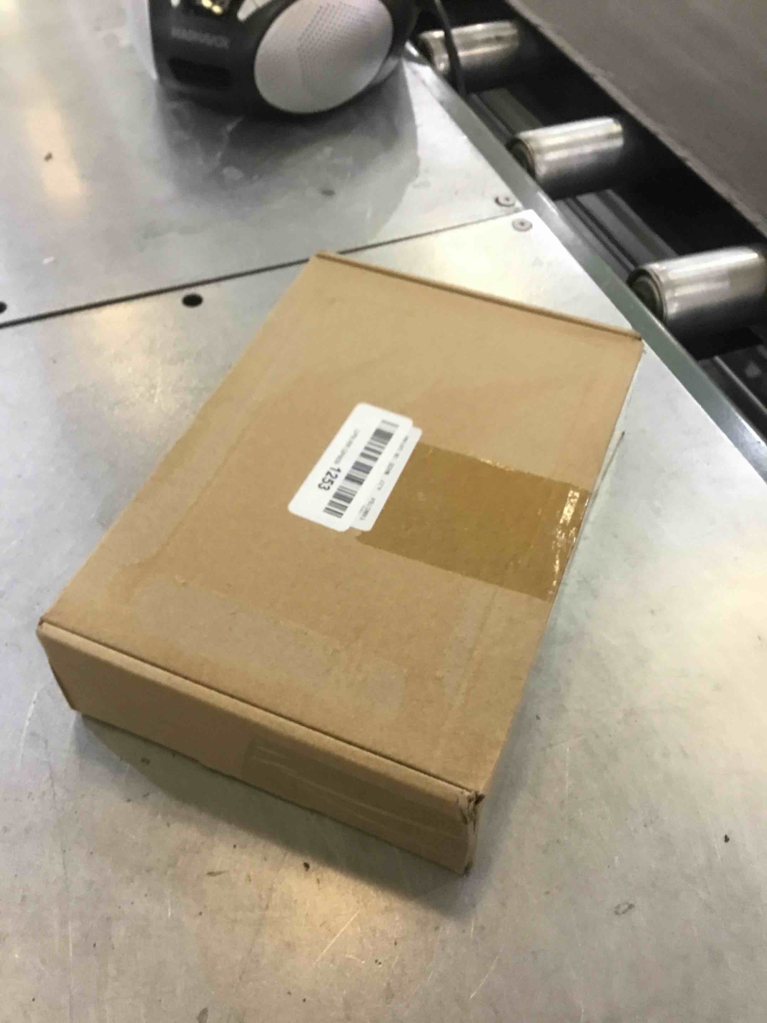https://s3.amazonaws.com/lotting-images-prod/bidfta/EXS00410639_1692285316111.jpeg