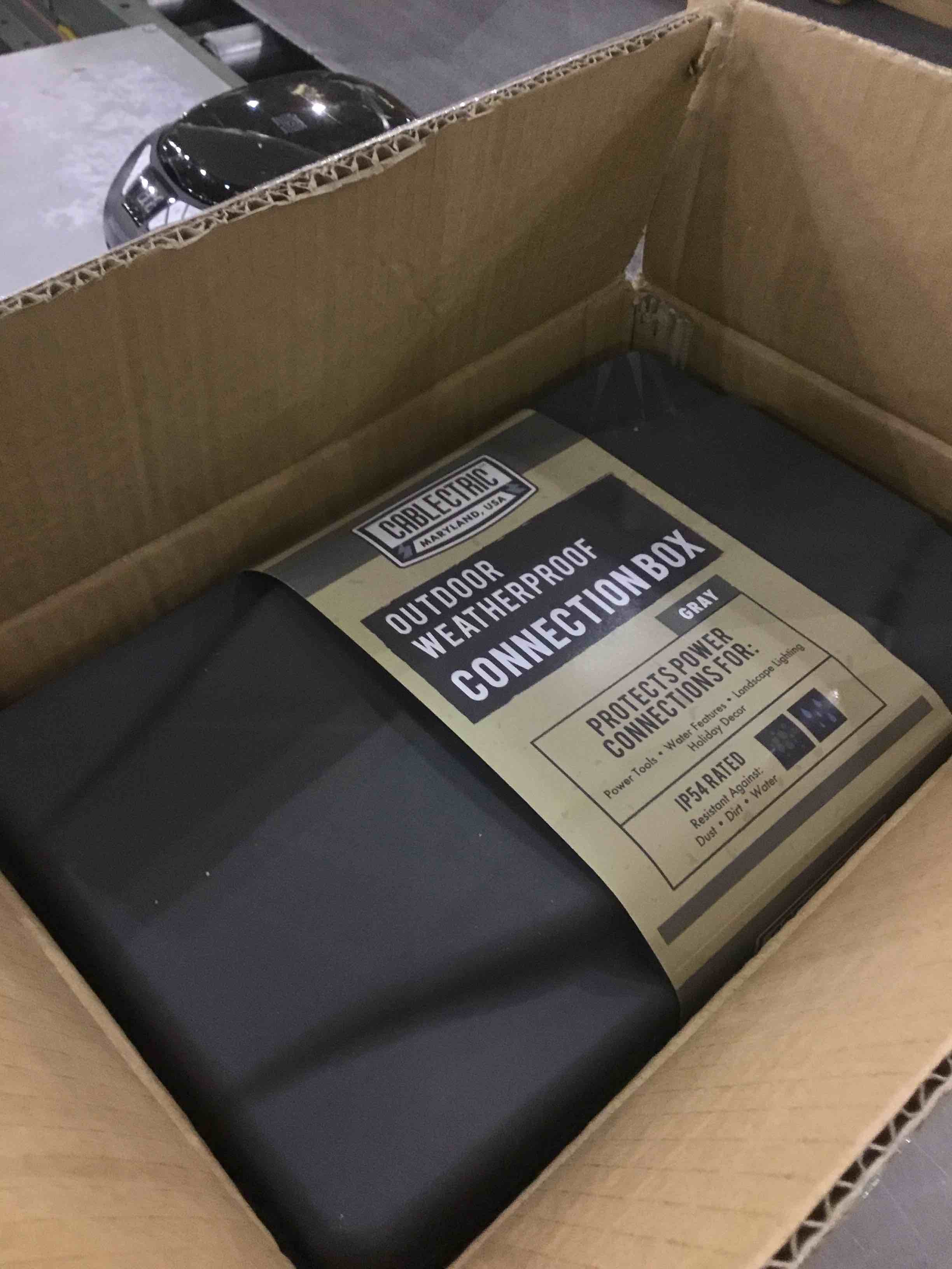 https://s3.amazonaws.com/lotting-images-prod/bidfta/EXS00410814_1692360973891.jpeg