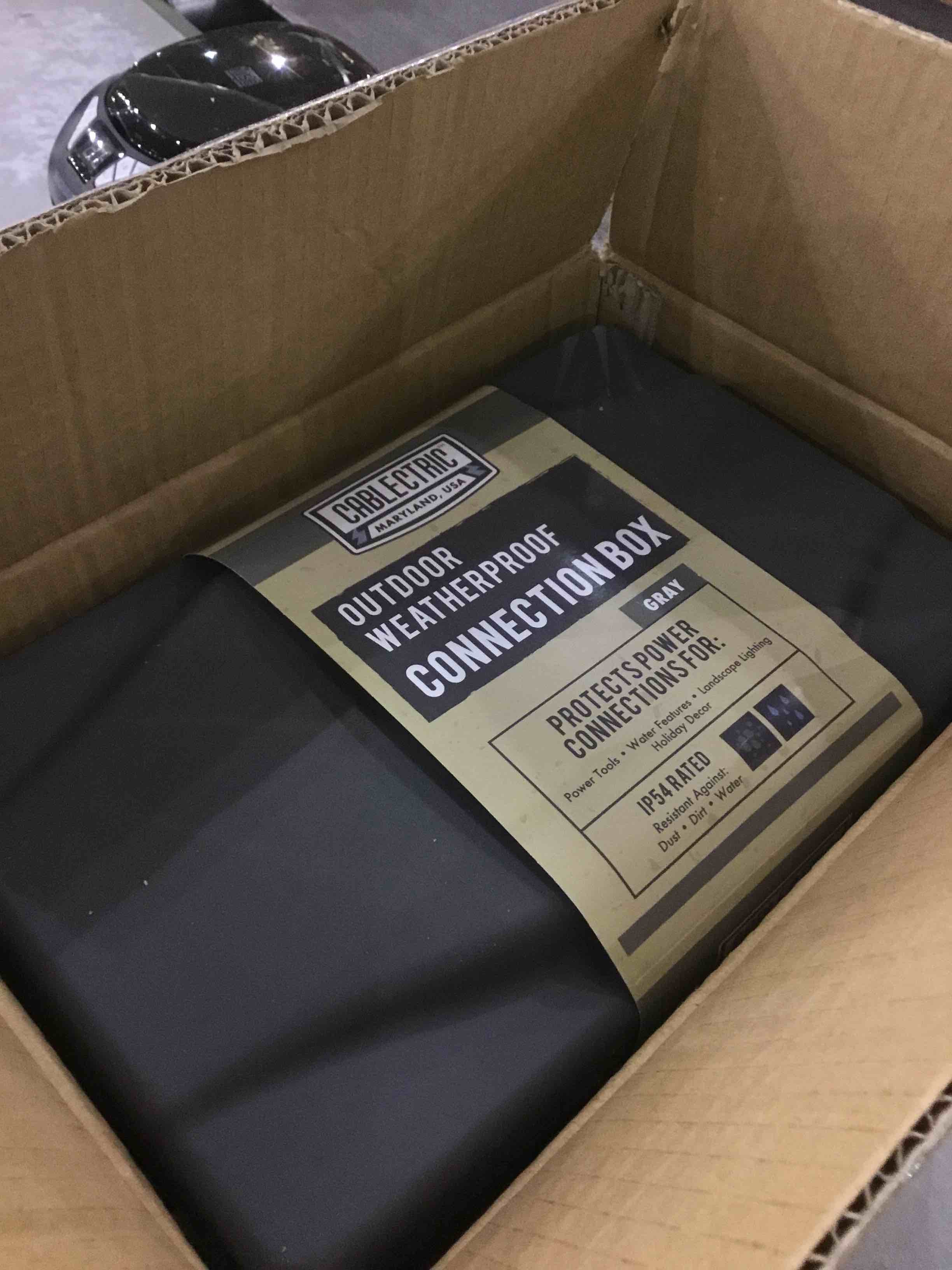 https://s3.amazonaws.com/lotting-images-prod/bidfta/EXS00410814_1692360975356.jpeg