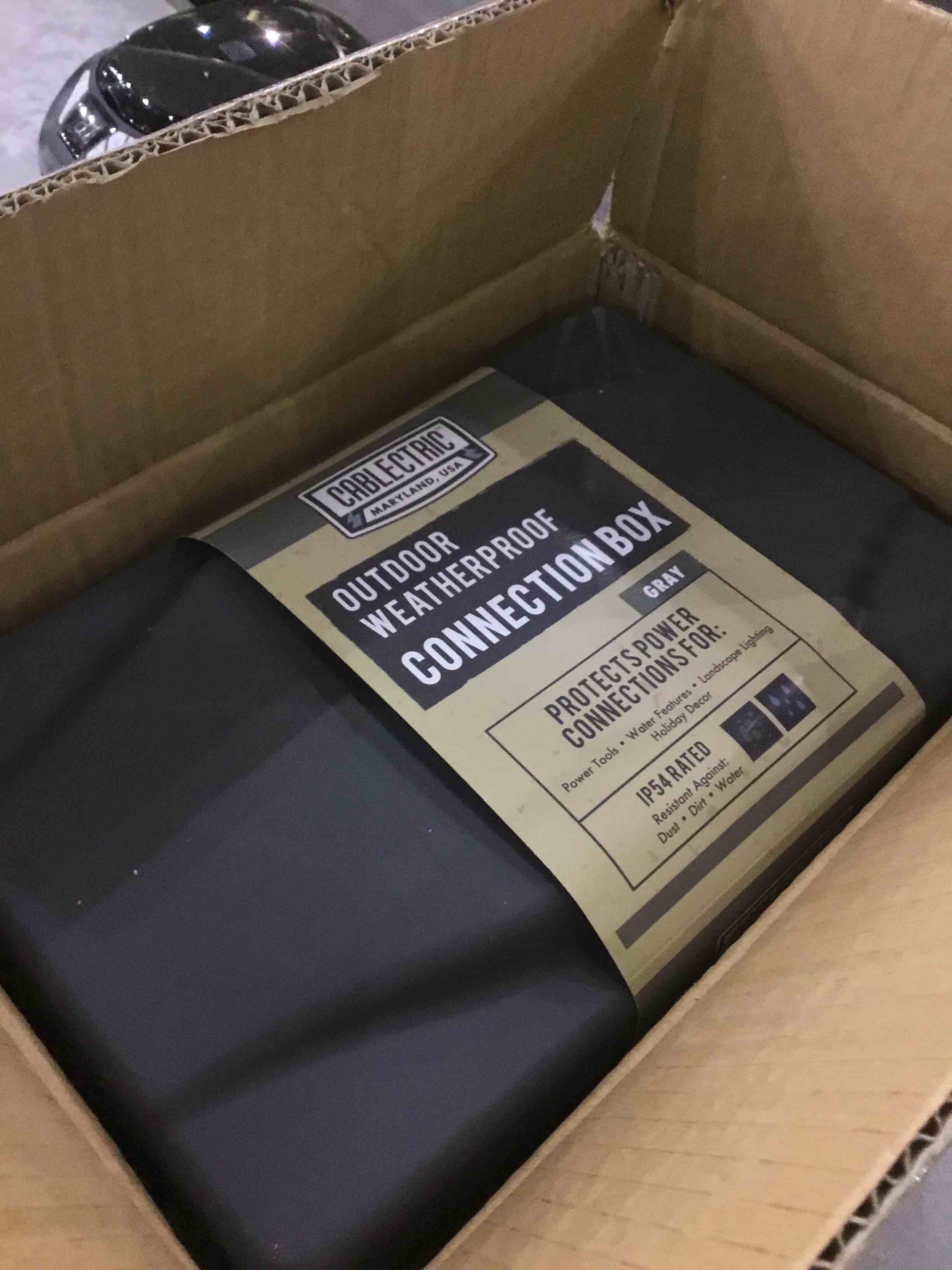 https://s3.amazonaws.com/lotting-images-prod/bidfta/EXS00410814_1692360976603.jpeg