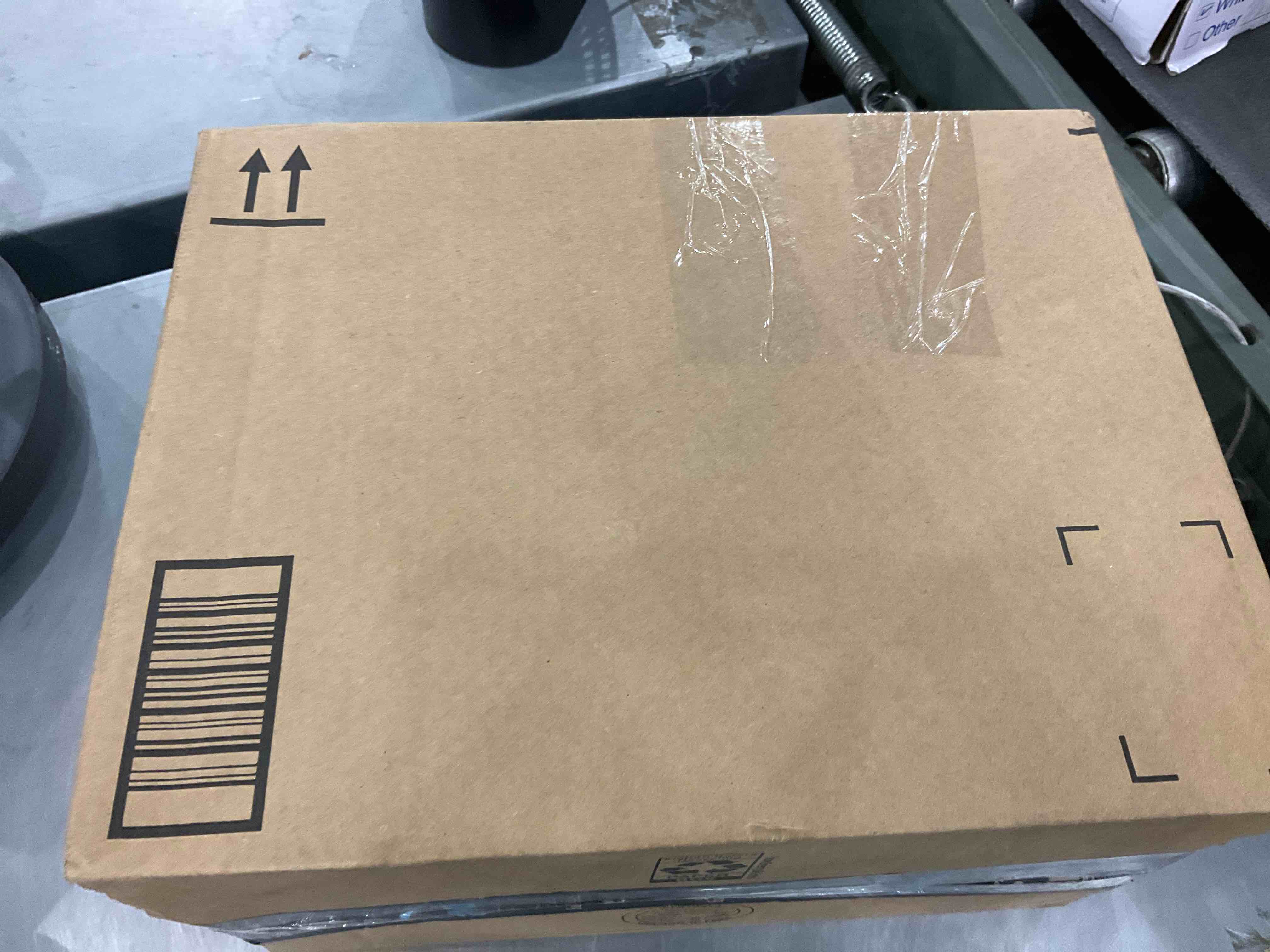 https://s3.amazonaws.com/lotting-images-prod/bidfta/EXS00411516_1692359321055.jpeg