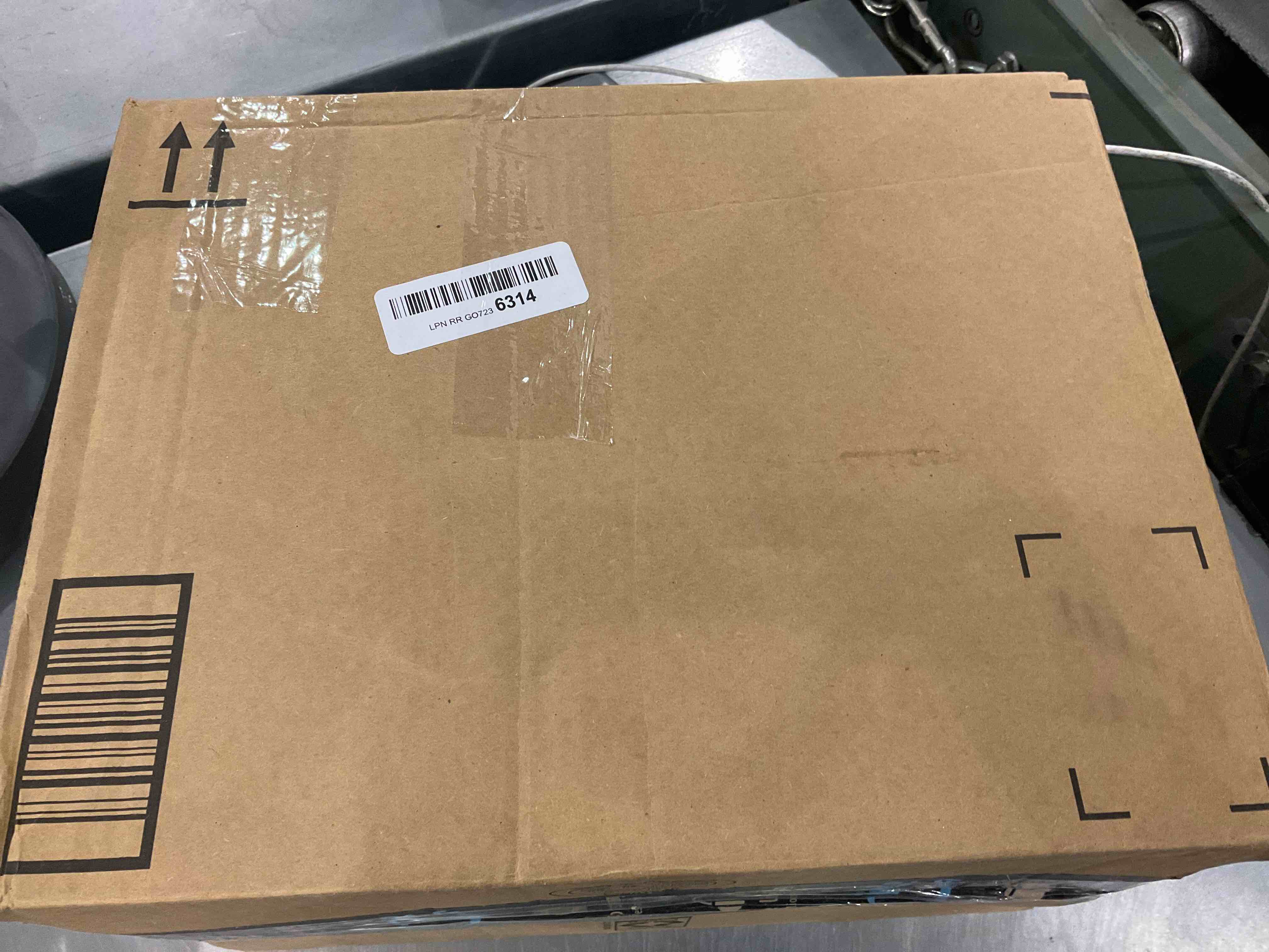 https://s3.amazonaws.com/lotting-images-prod/bidfta/EXS00411516_1692359326843.jpeg