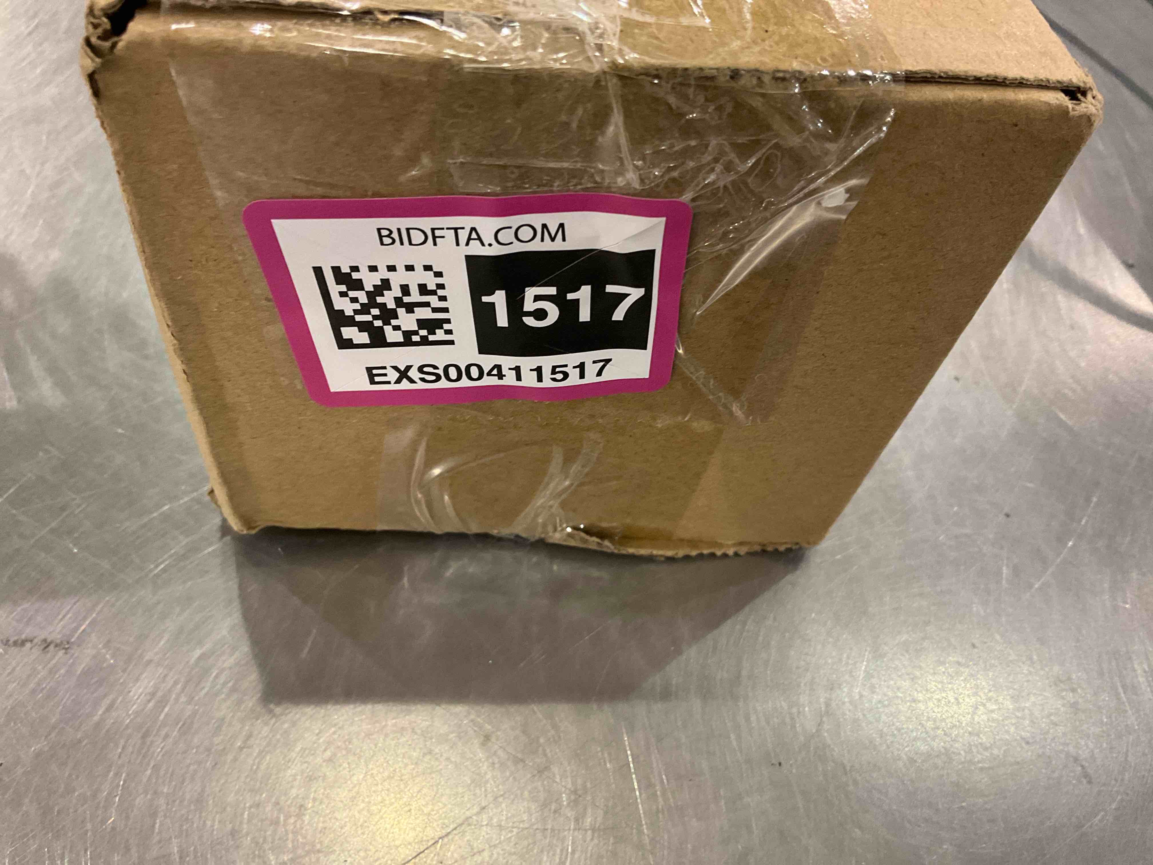 https://s3.amazonaws.com/lotting-images-prod/bidfta/EXS00411517_1692359432638.jpeg