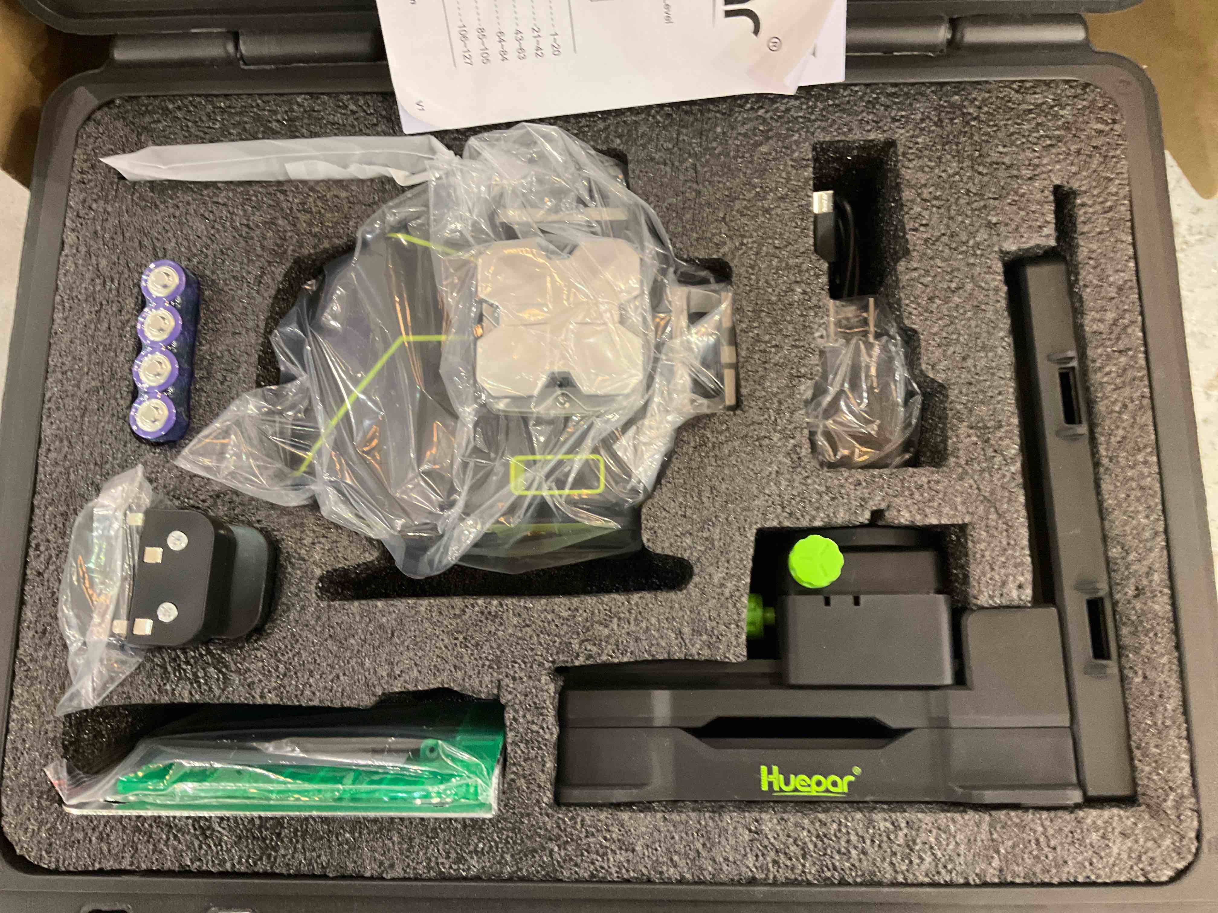 Huepar 12 Lines 3D Self-Leveling Laser Level with LCD Screen 3x360°Bluetooth Connected Green Beam Cross Line Laser Level Tool -360° Horizontal/Vertical Laser Line -Remote Control&Hard Carry Case S03CG