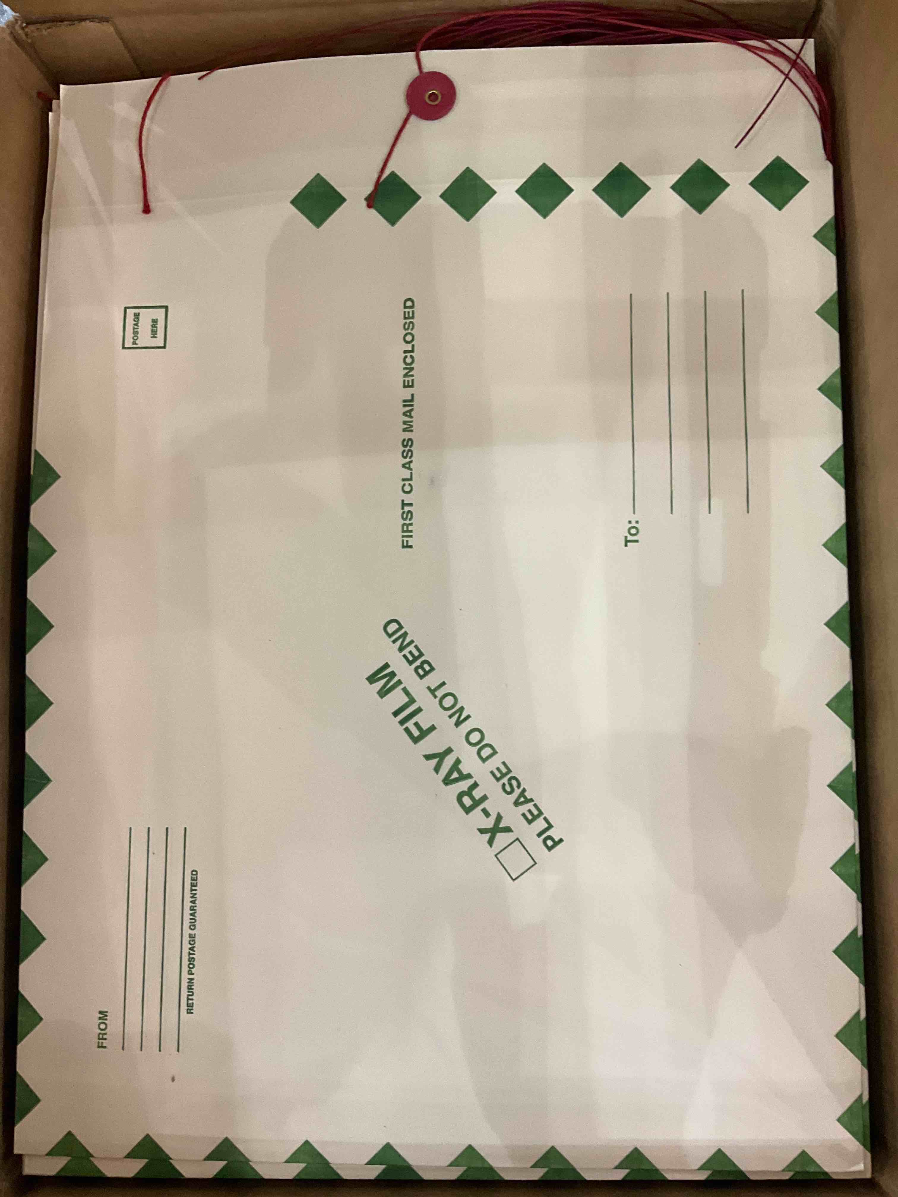https://s3.amazonaws.com/lotting-images-prod/bidfta/EXS00412861_1692972962652.jpeg