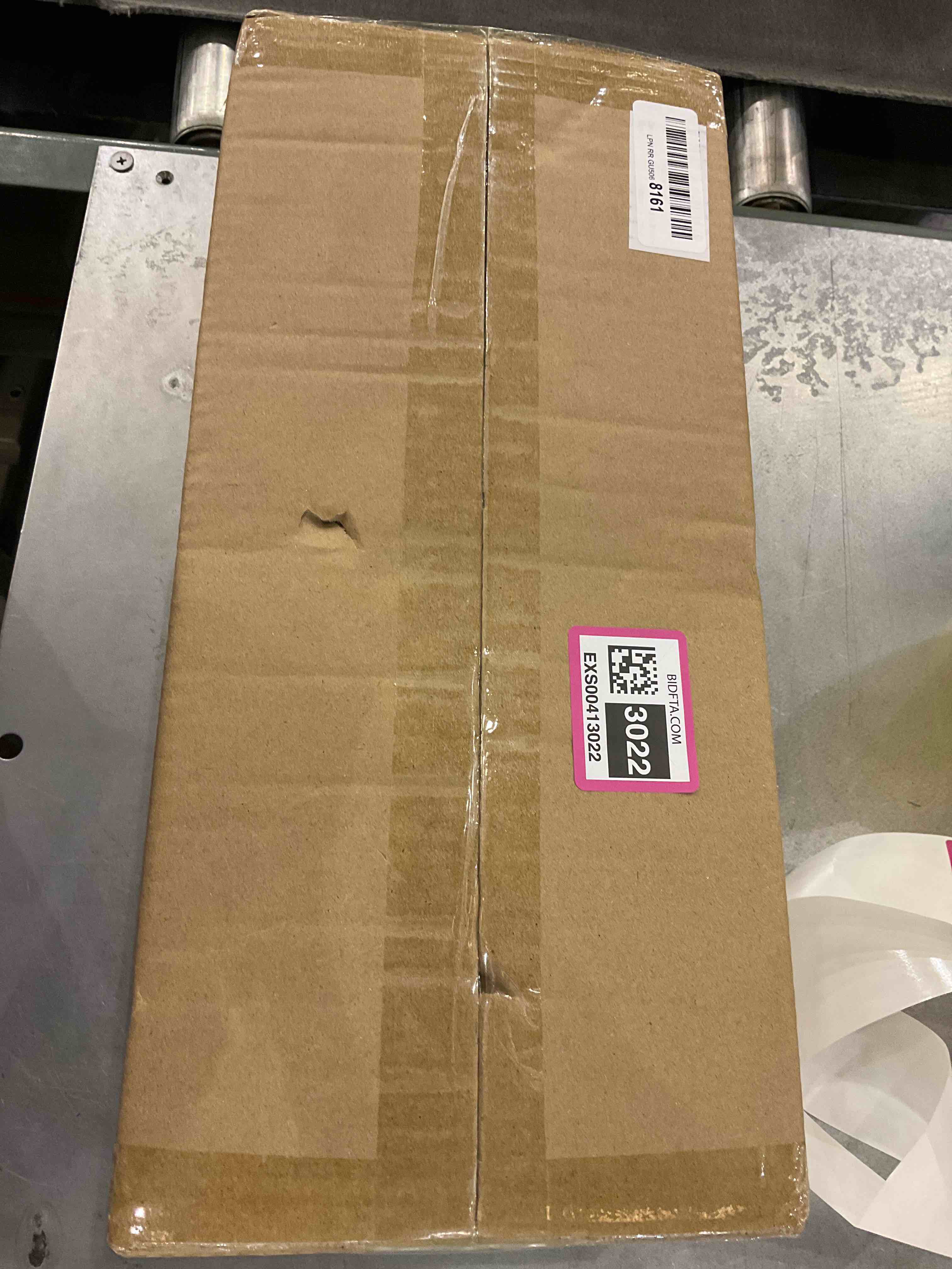 https://s3.amazonaws.com/lotting-images-prod/bidfta/EXS00413022_1692362295177.jpeg