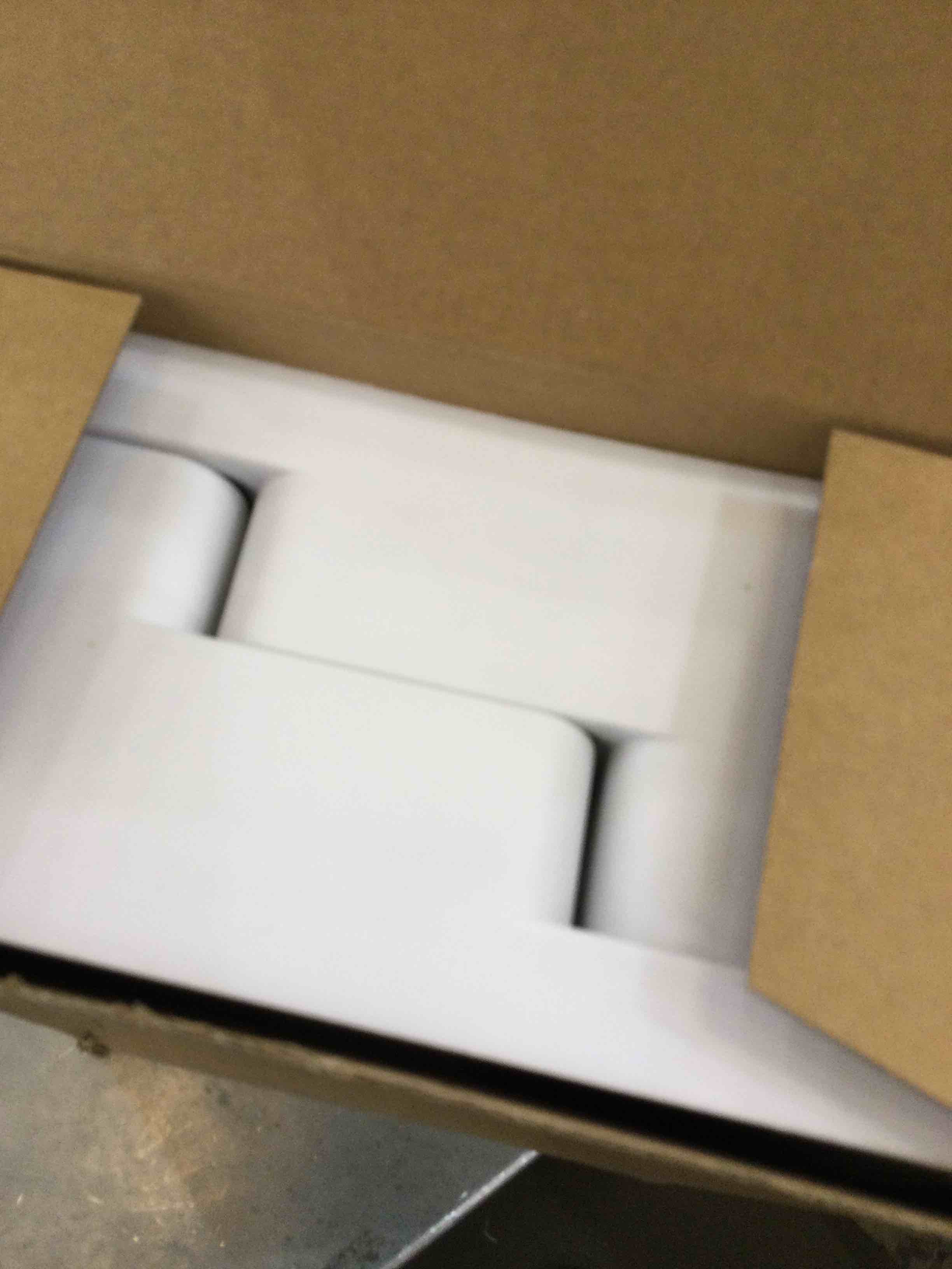 https://s3.amazonaws.com/lotting-images-prod/bidfta/EXS00413717_1692292525399.jpeg