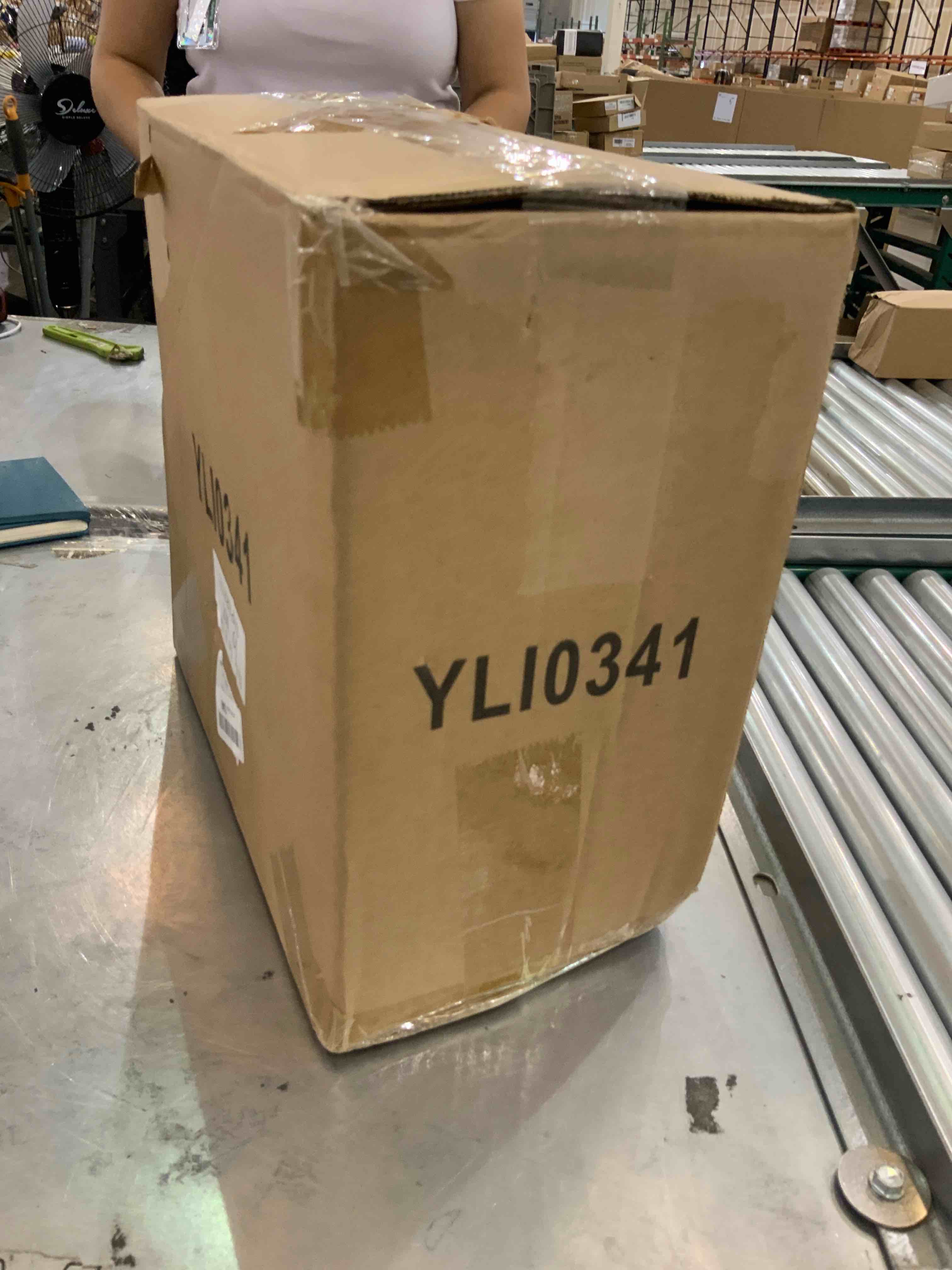 https://s3.amazonaws.com/lotting-images-prod/bidfta/EXS00414690_1692287025692.jpeg