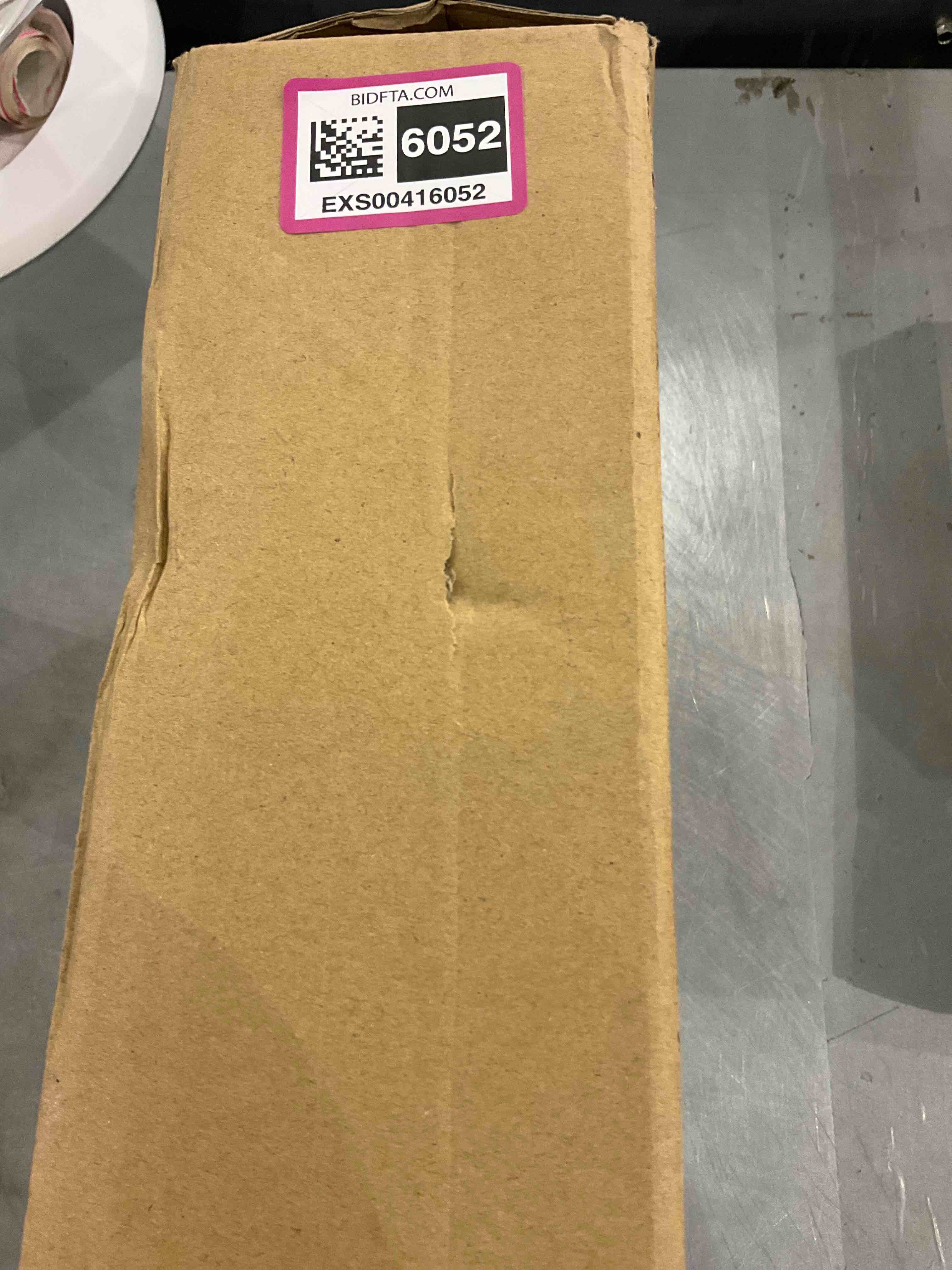 https://s3.amazonaws.com/lotting-images-prod/bidfta/EXS00416052_1692359543173.jpeg