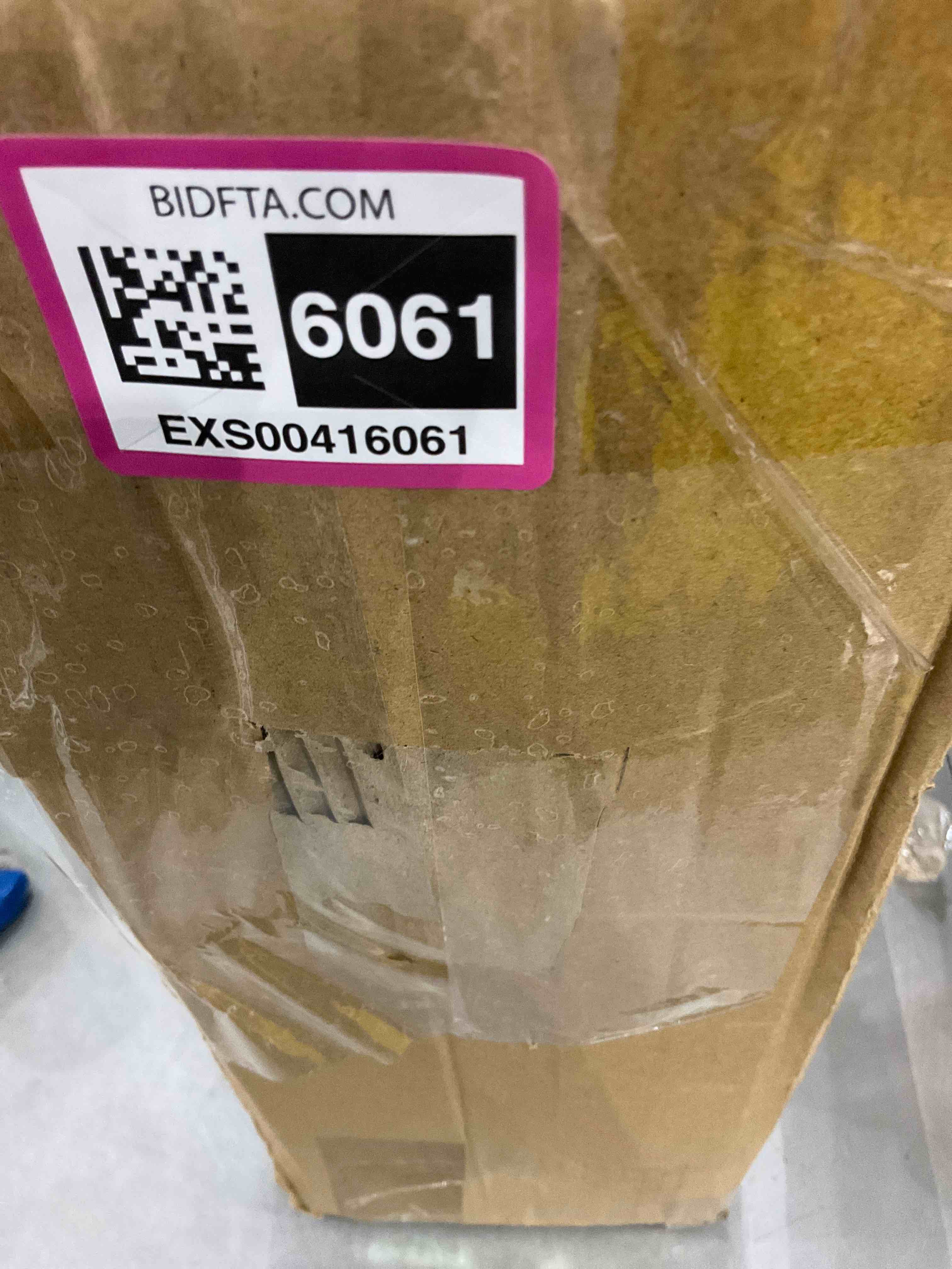 https://s3.amazonaws.com/lotting-images-prod/bidfta/EXS00416061_1692360302530.jpeg