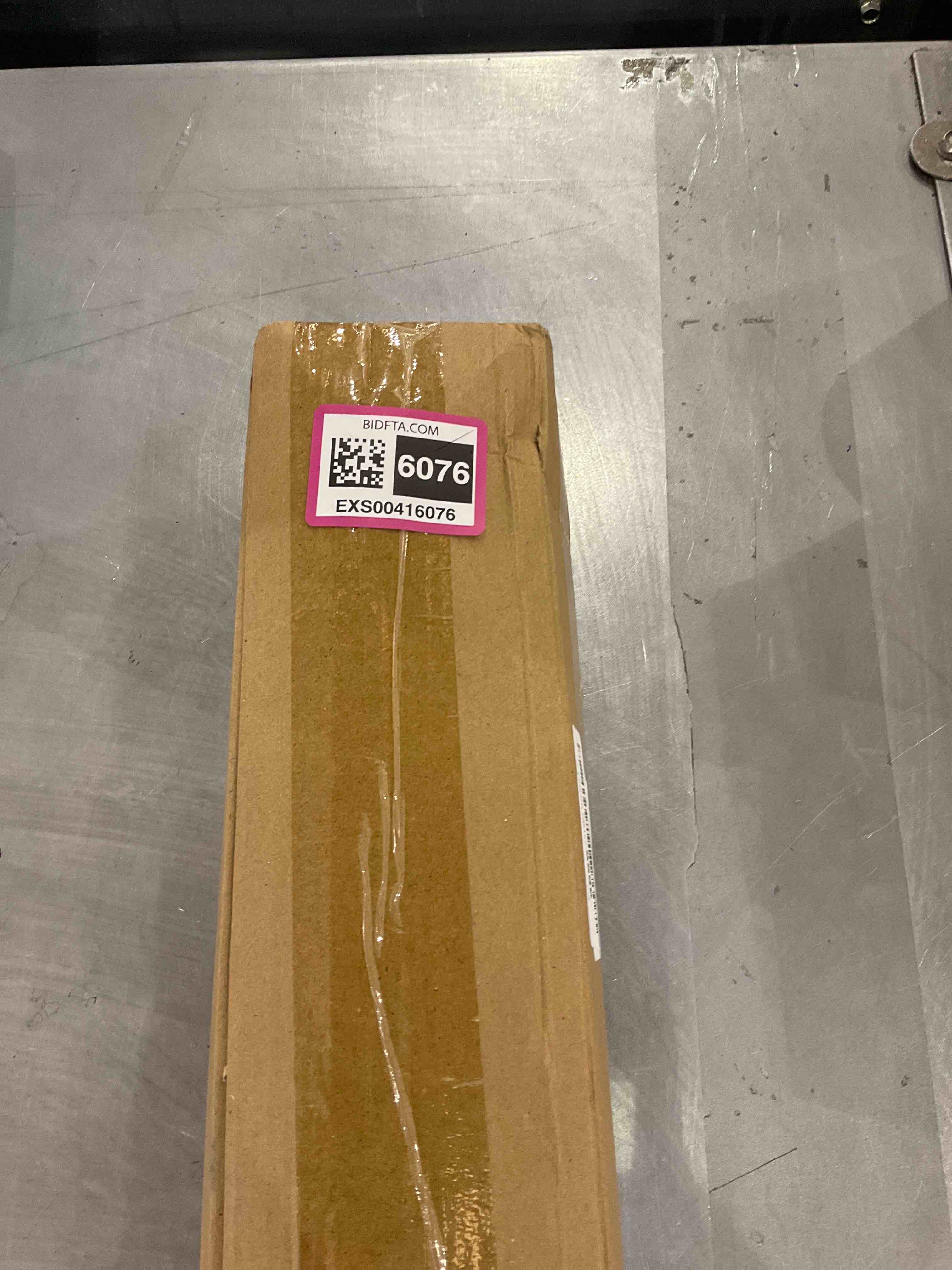 https://s3.amazonaws.com/lotting-images-prod/bidfta/EXS00416076_1692361868537.jpeg