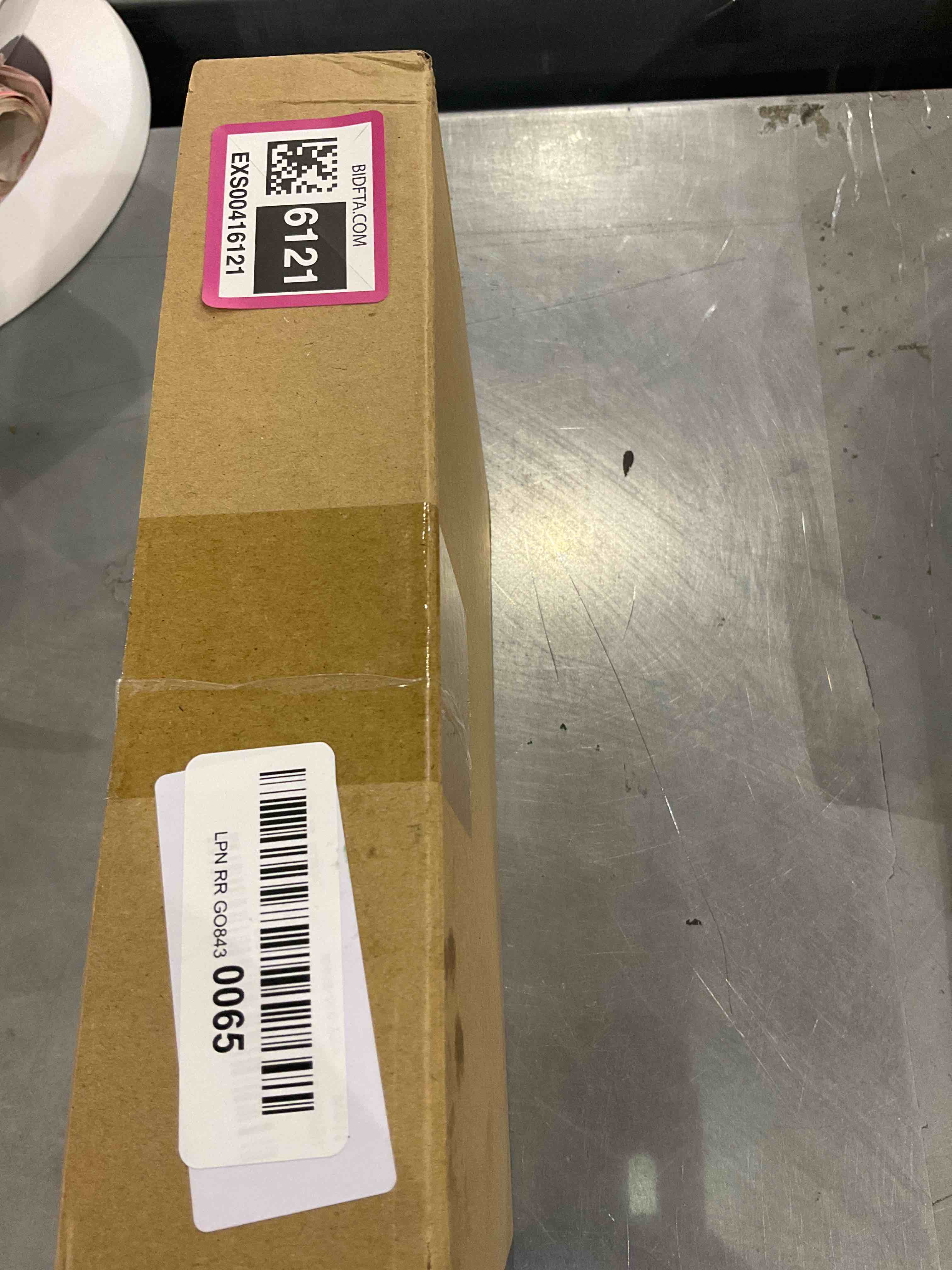 https://s3.amazonaws.com/lotting-images-prod/bidfta/EXS00416121_1692616203159.jpeg