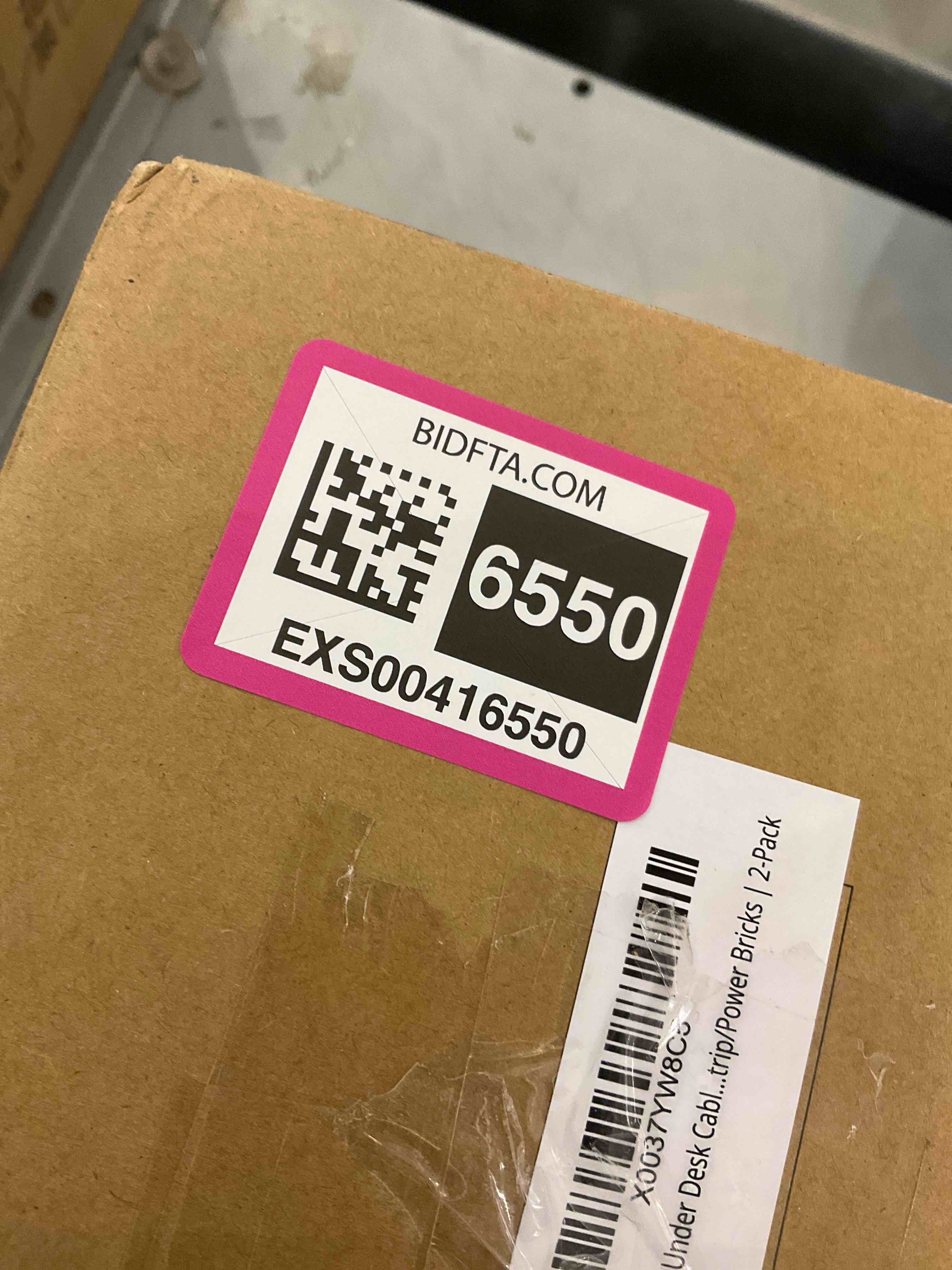 https://s3.amazonaws.com/lotting-images-prod/bidfta/EXS00416550_1692285223899.jpeg