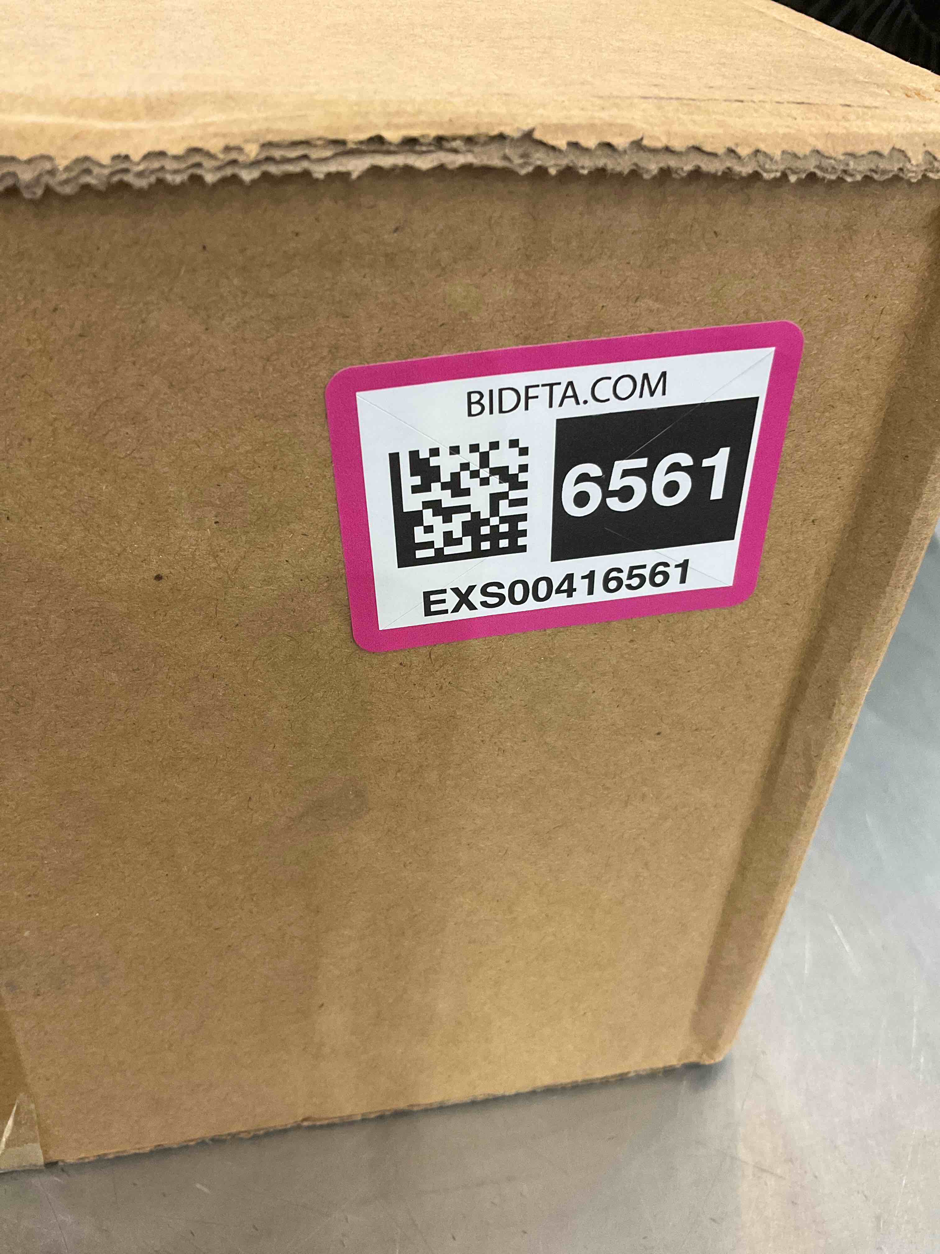 https://s3.amazonaws.com/lotting-images-prod/bidfta/EXS00416561_1692287062365.jpeg