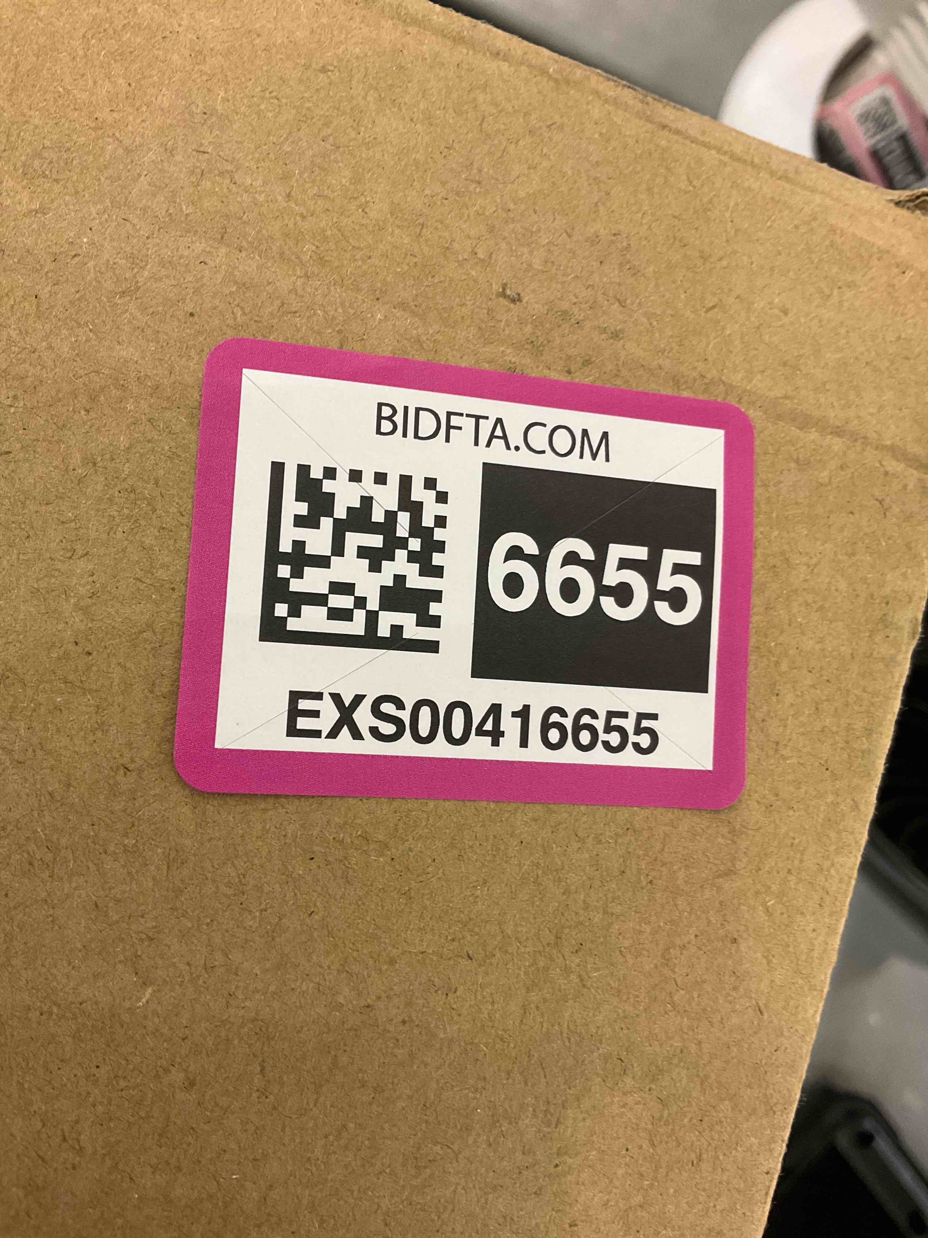 https://s3.amazonaws.com/lotting-images-prod/bidfta/EXS00416655_1692361949963.jpeg