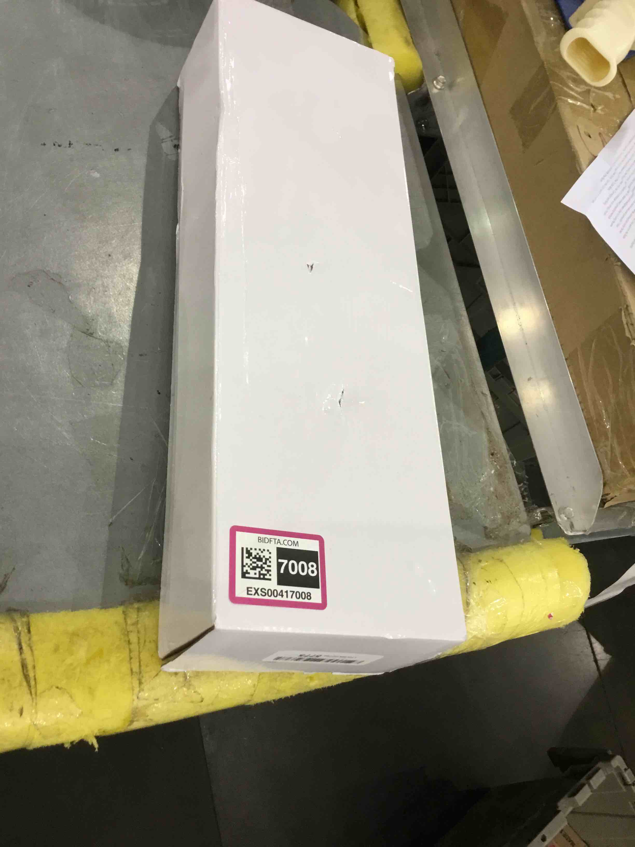 https://s3.amazonaws.com/lotting-images-prod/bidfta/EXS00417008_1692275382666.jpeg