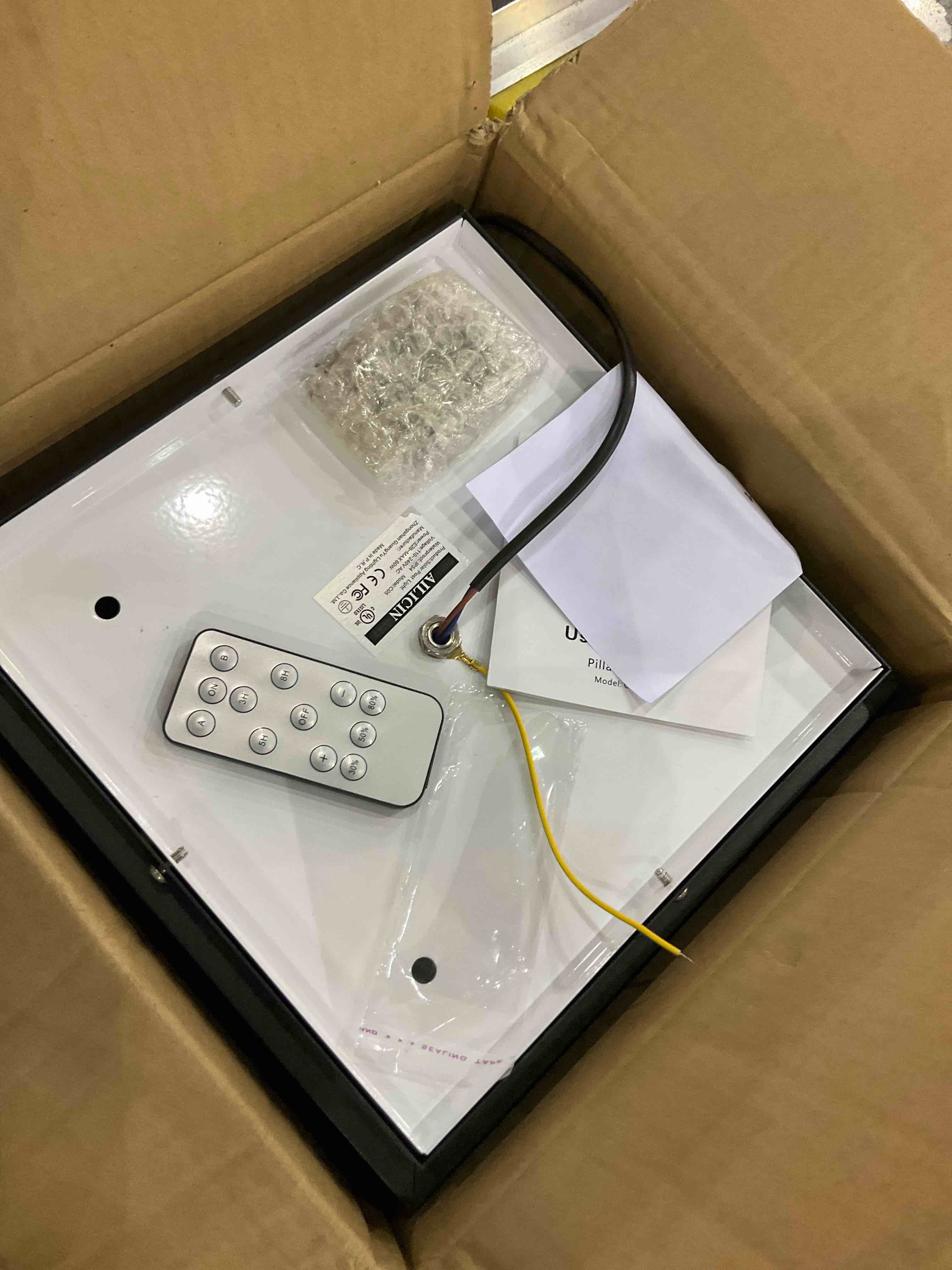 https://s3.amazonaws.com/lotting-images-prod/bidfta/EXS00417775_1692271308234.jpeg