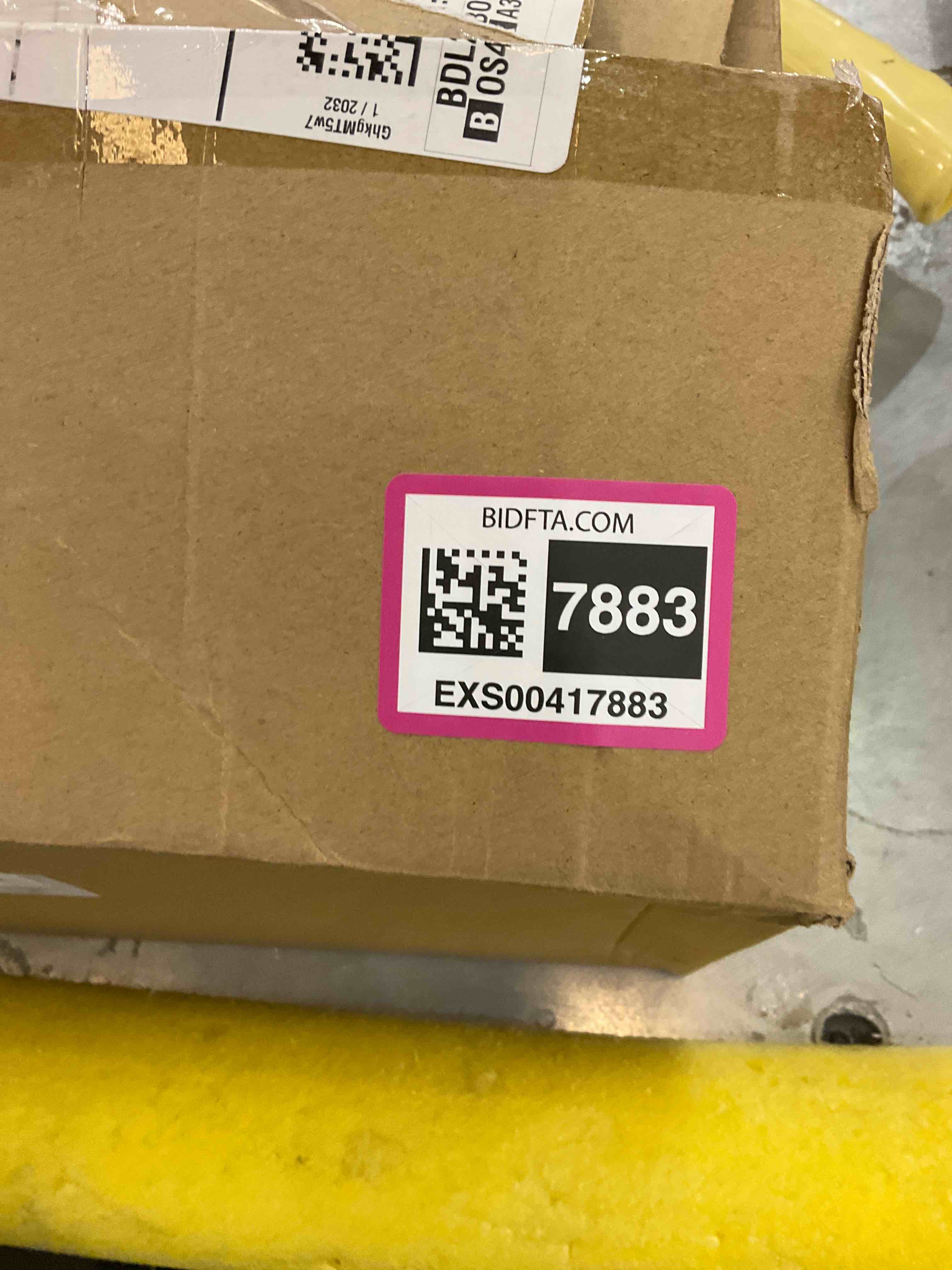 https://s3.amazonaws.com/lotting-images-prod/bidfta/EXS00417883_1692282310744.jpeg