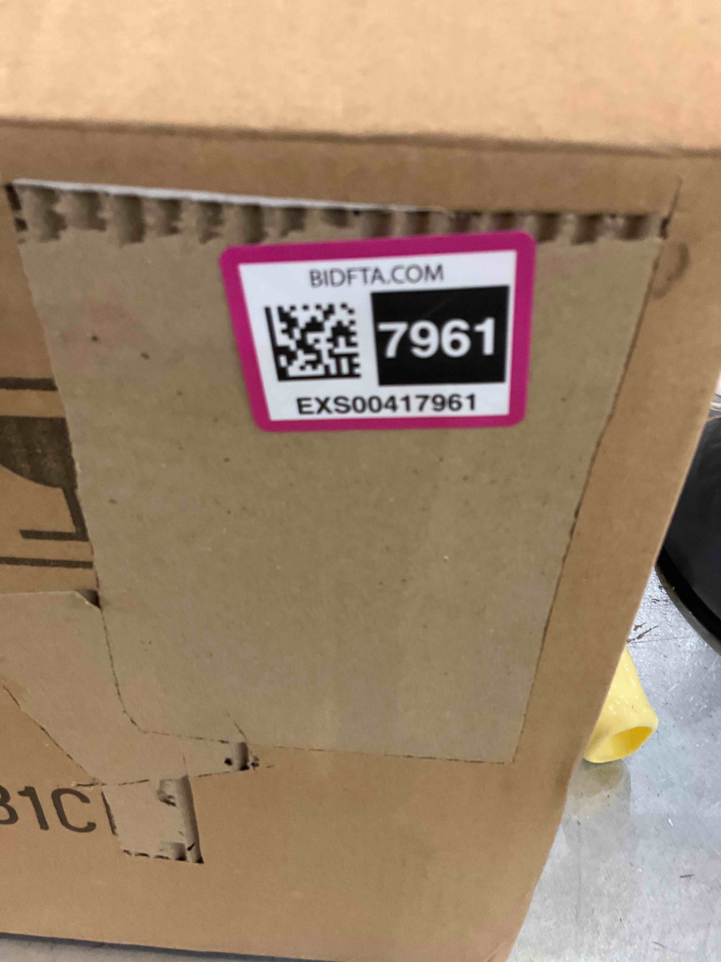 https://s3.amazonaws.com/lotting-images-prod/bidfta/EXS00417961_1692291840696.jpeg