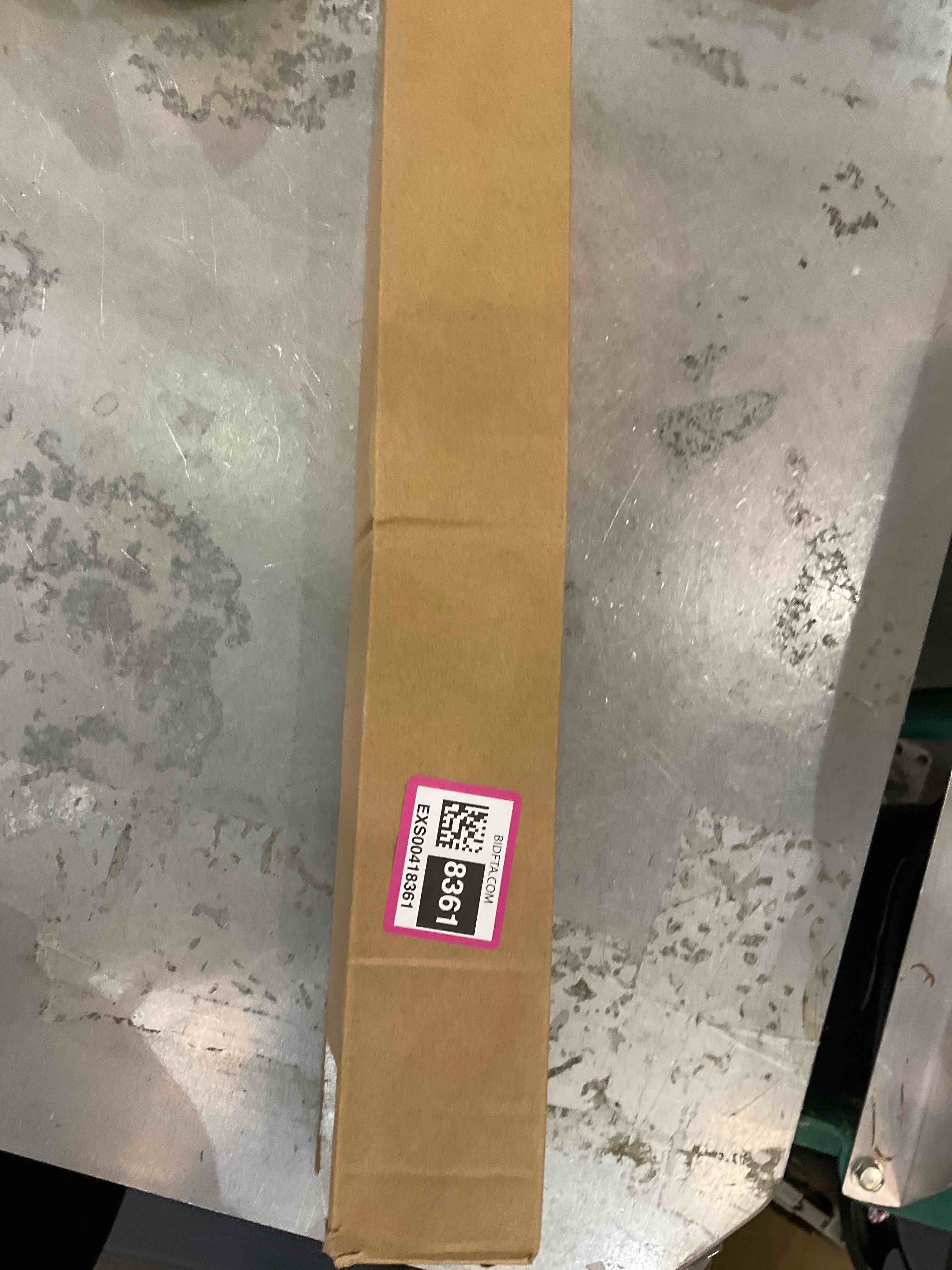 https://s3.amazonaws.com/lotting-images-prod/bidfta/EXS00418362_1692282338283.jpeg