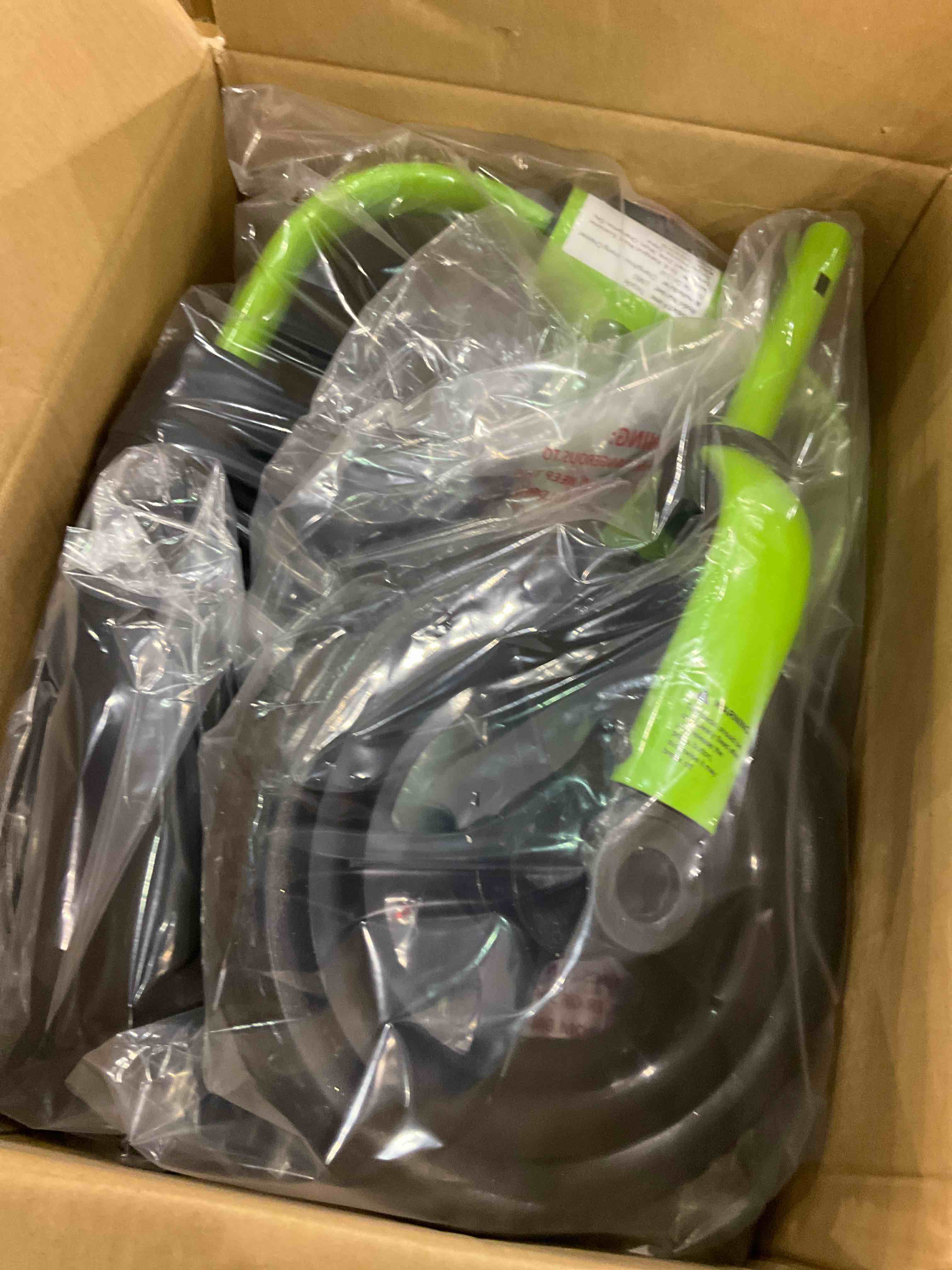 https://s3.amazonaws.com/lotting-images-prod/bidfta/EXS00419919_1692877410375.jpeg