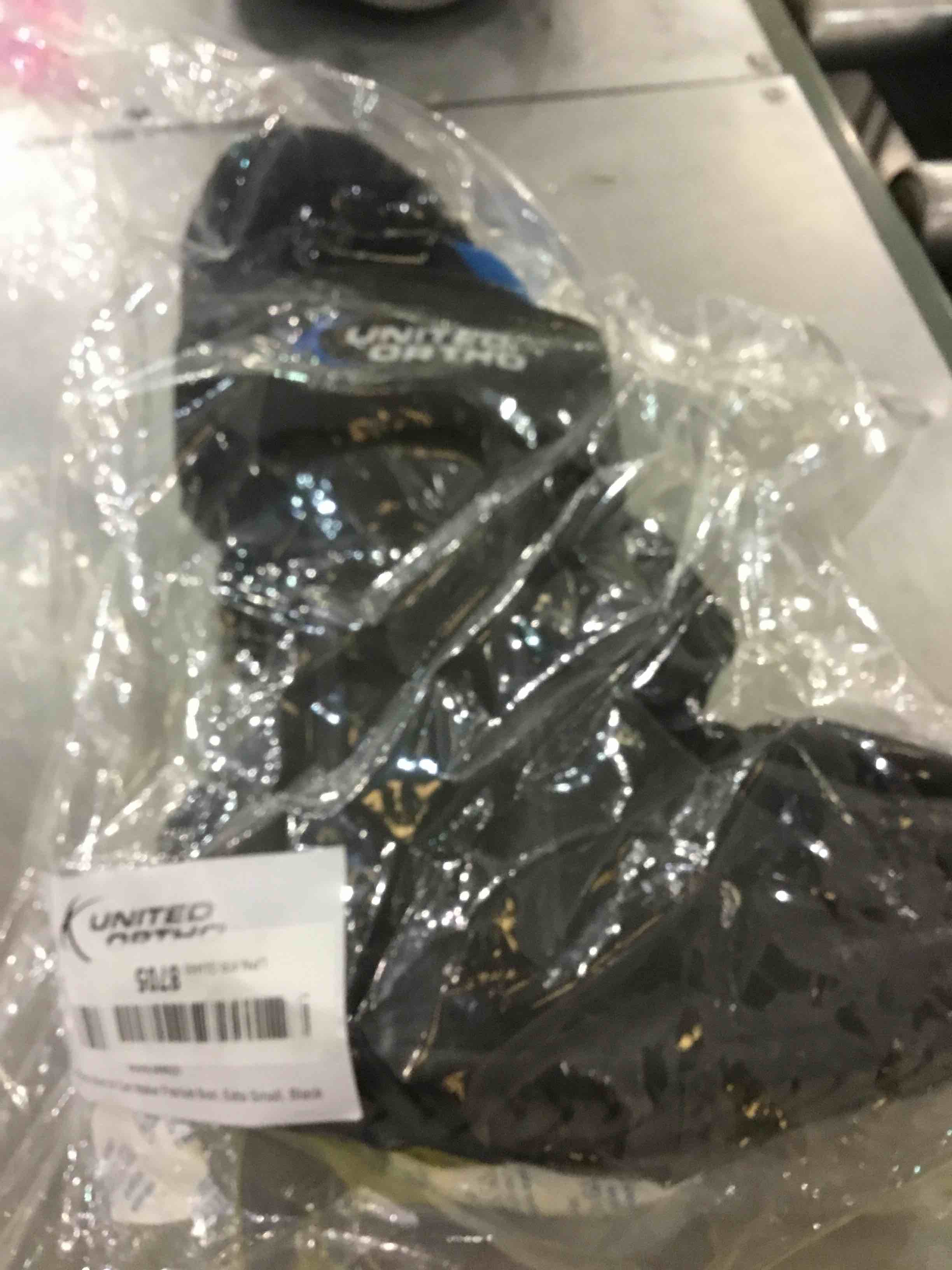 https://s3.amazonaws.com/lotting-images-prod/bidfta/EXS00420043_1692707835851.jpeg