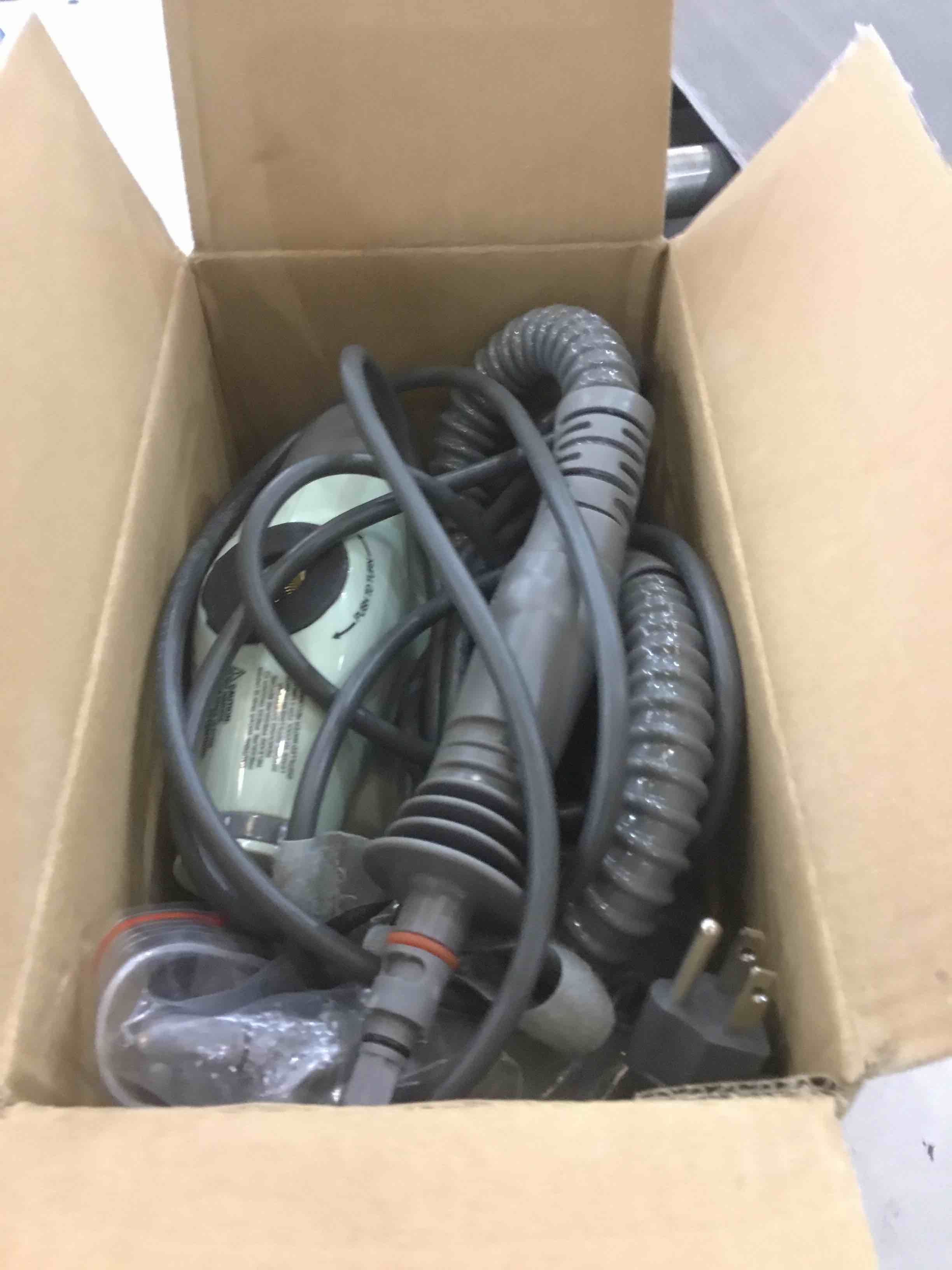 https://s3.amazonaws.com/lotting-images-prod/bidfta/EXS00420226_1692803082047.jpeg