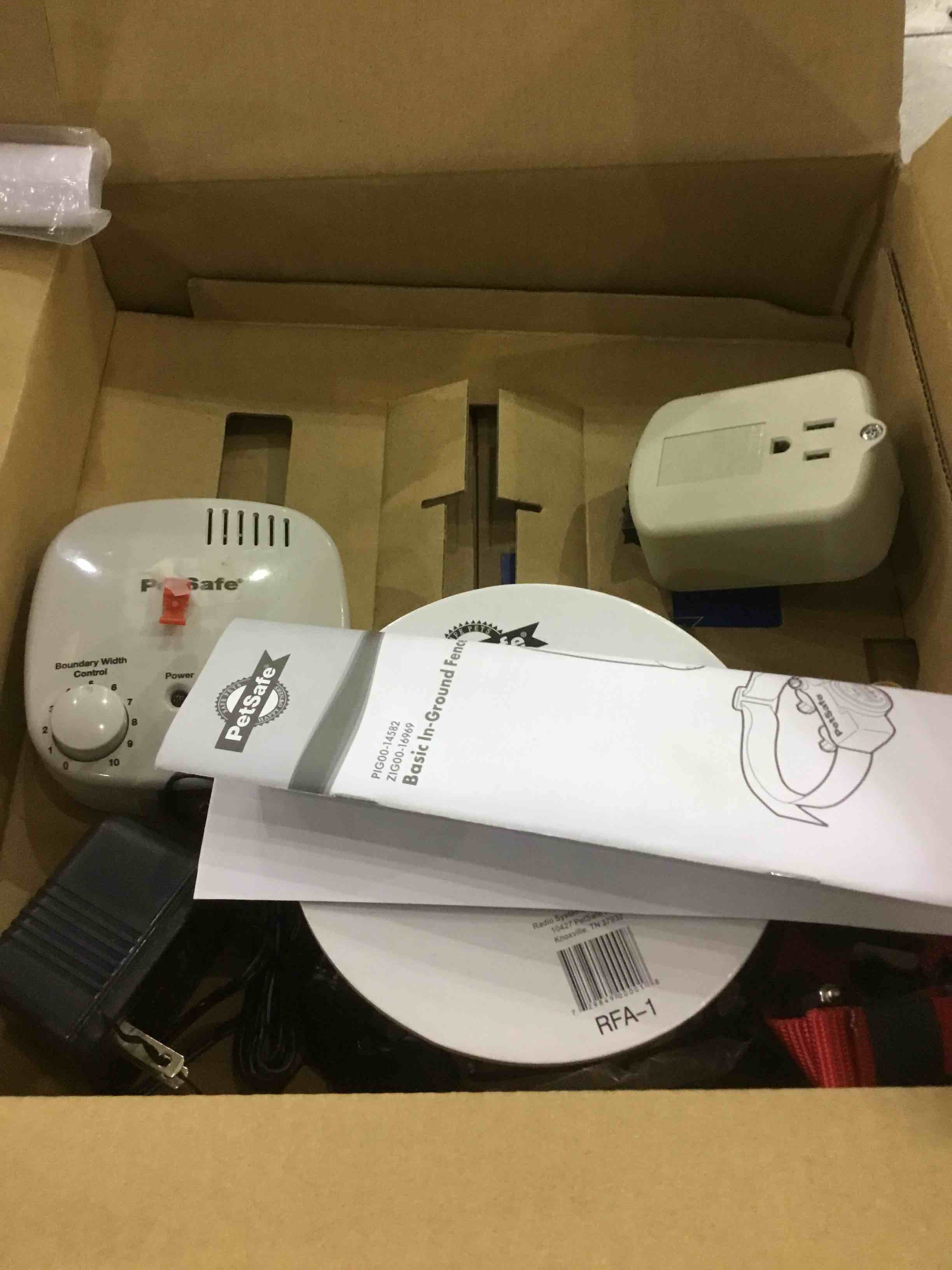 https://s3.amazonaws.com/lotting-images-prod/bidfta/EXS00420343_1692877911768.jpeg