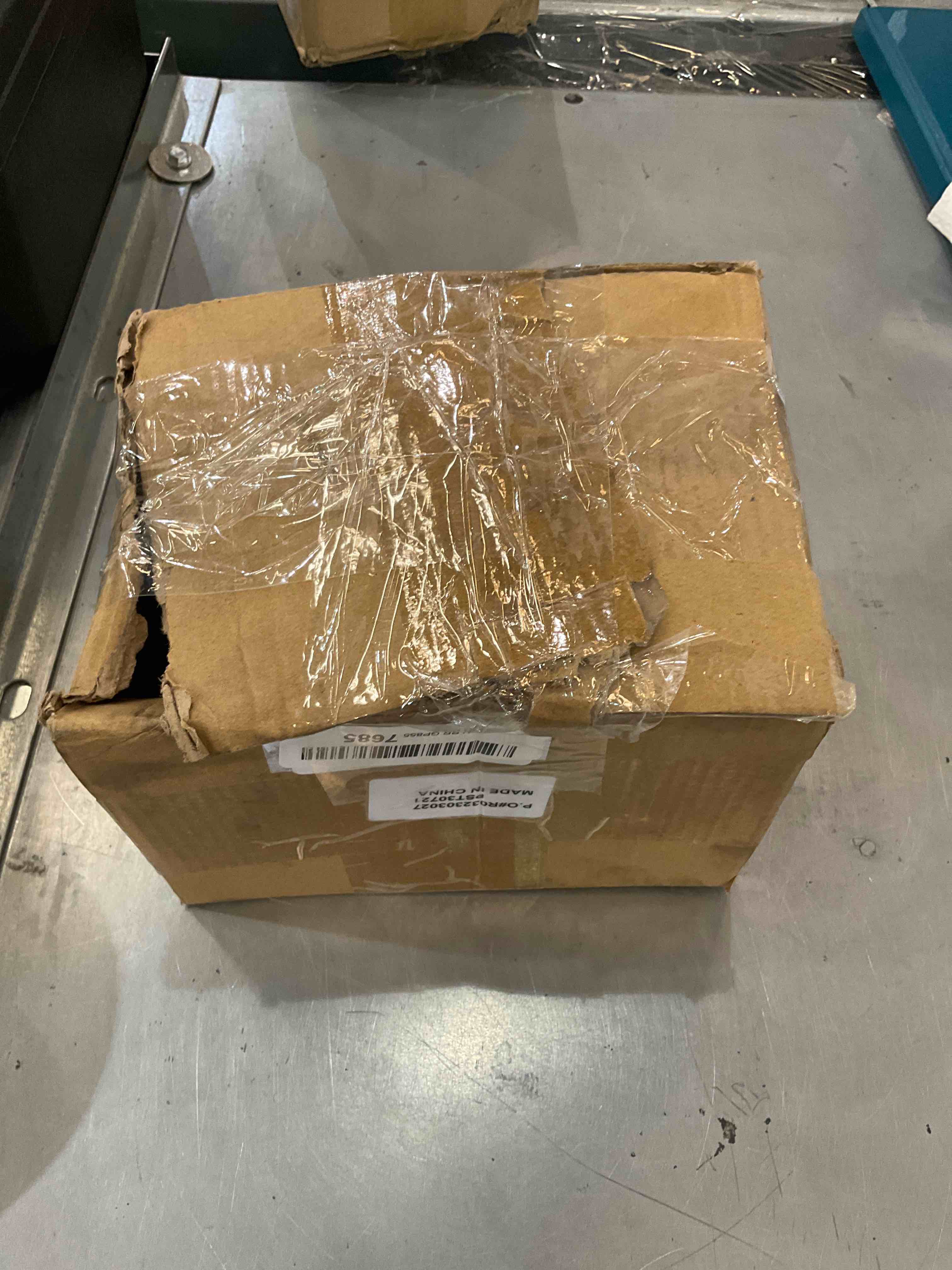 https://s3.amazonaws.com/lotting-images-prod/bidfta/EXS00421181_1692902823730.jpeg