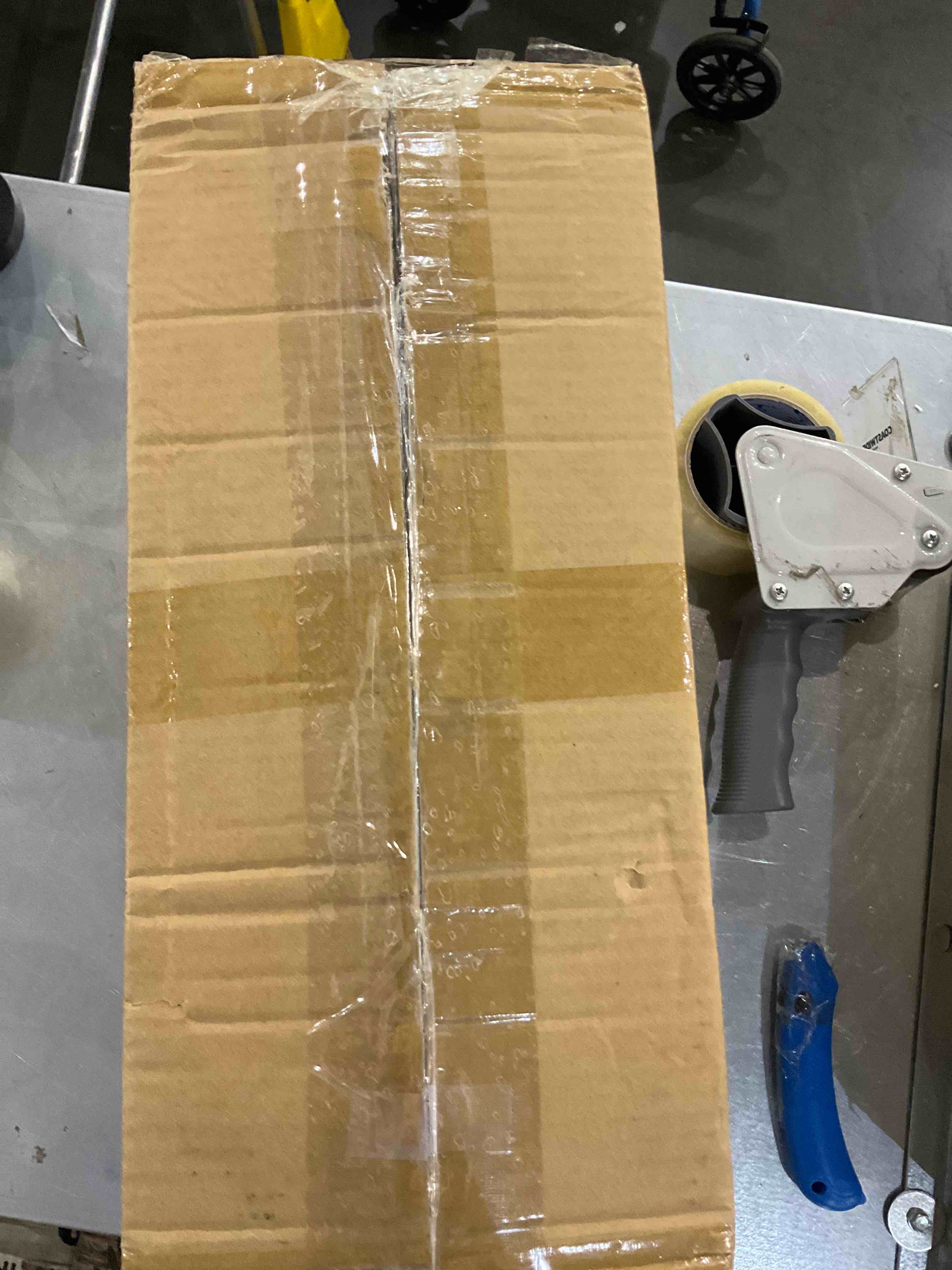 https://s3.amazonaws.com/lotting-images-prod/bidfta/EXS00421715_1692876372842.jpeg