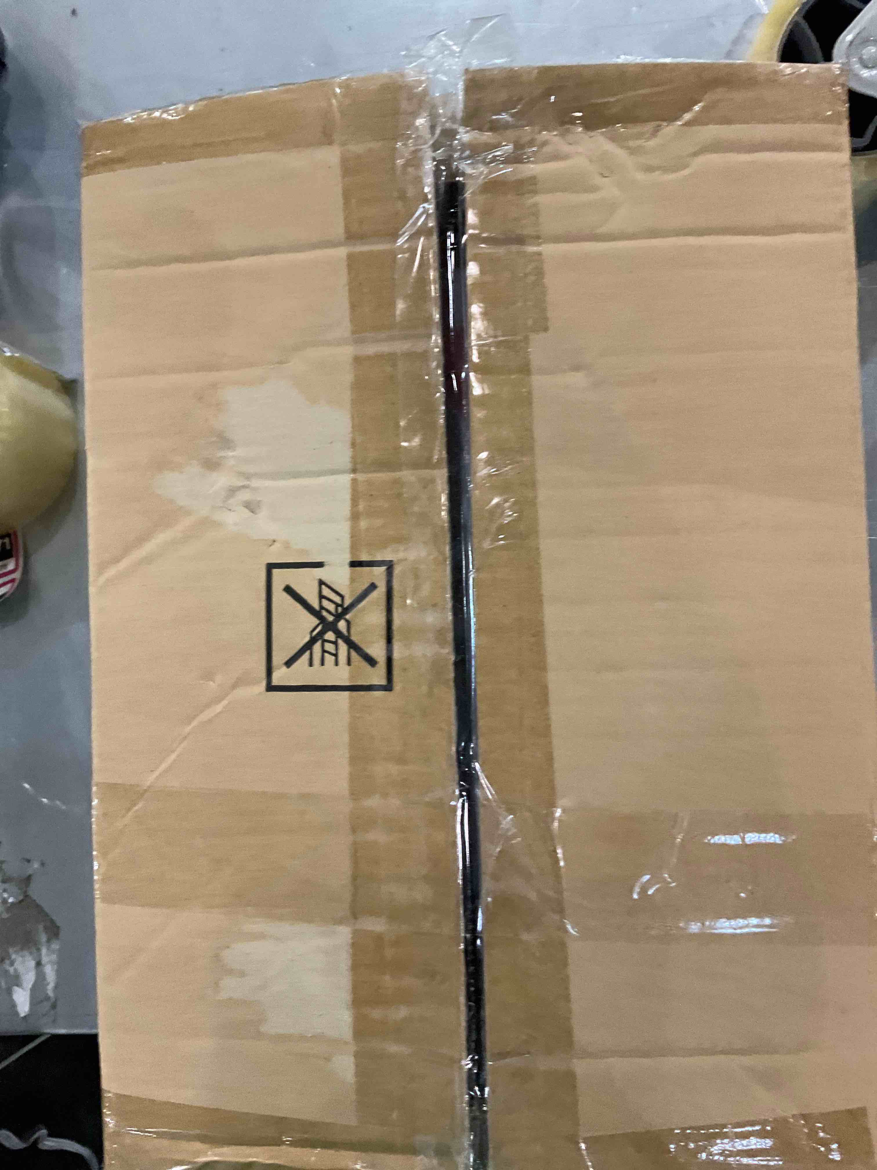 https://s3.amazonaws.com/lotting-images-prod/bidfta/EXS00421868_1692962370126.jpeg