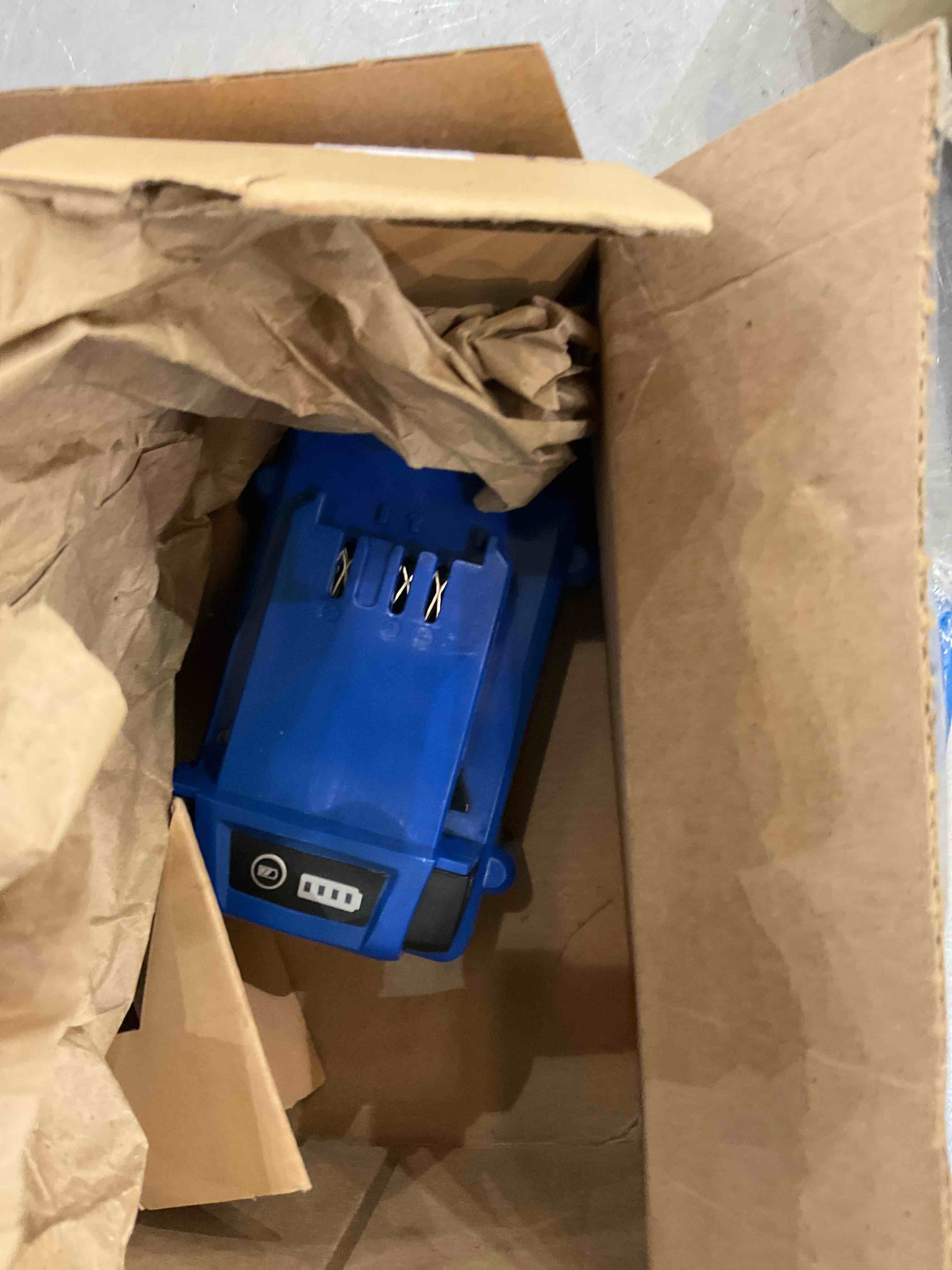 https://s3.amazonaws.com/lotting-images-prod/bidfta/EXS00421938_1692973458644.jpeg