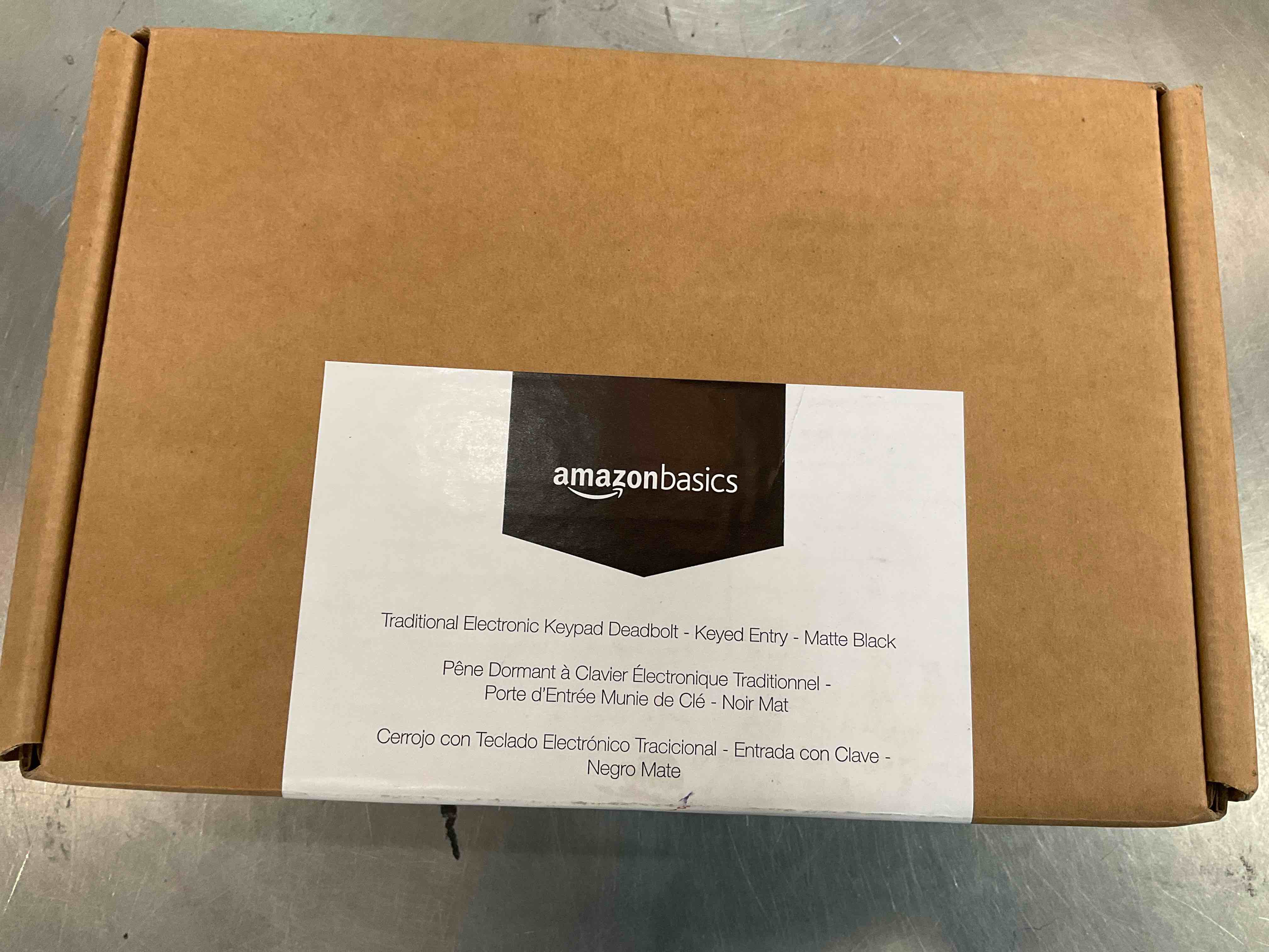 https://s3.amazonaws.com/lotting-images-prod/bidfta/EXS00422007_1692809199181.jpeg