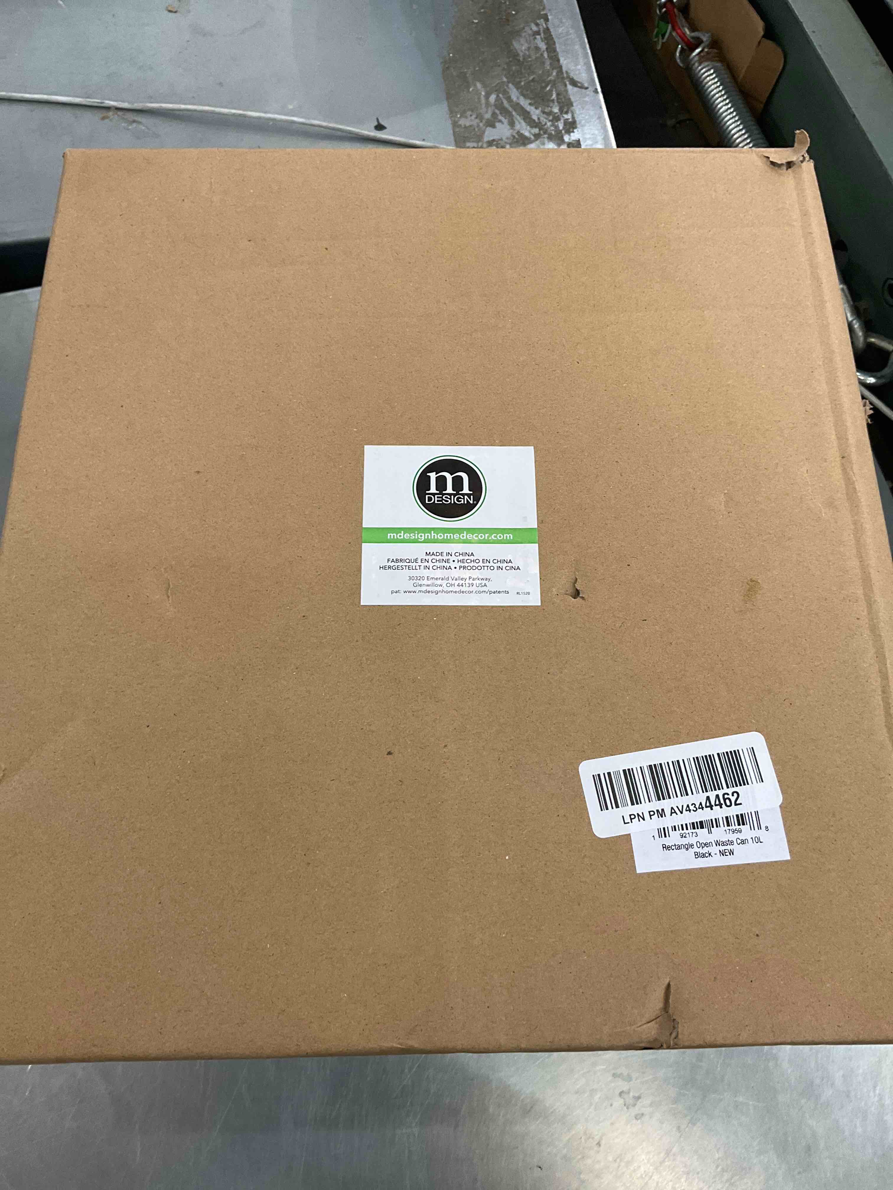 https://s3.amazonaws.com/lotting-images-prod/bidfta/EXS00422606_1693506951161.jpeg