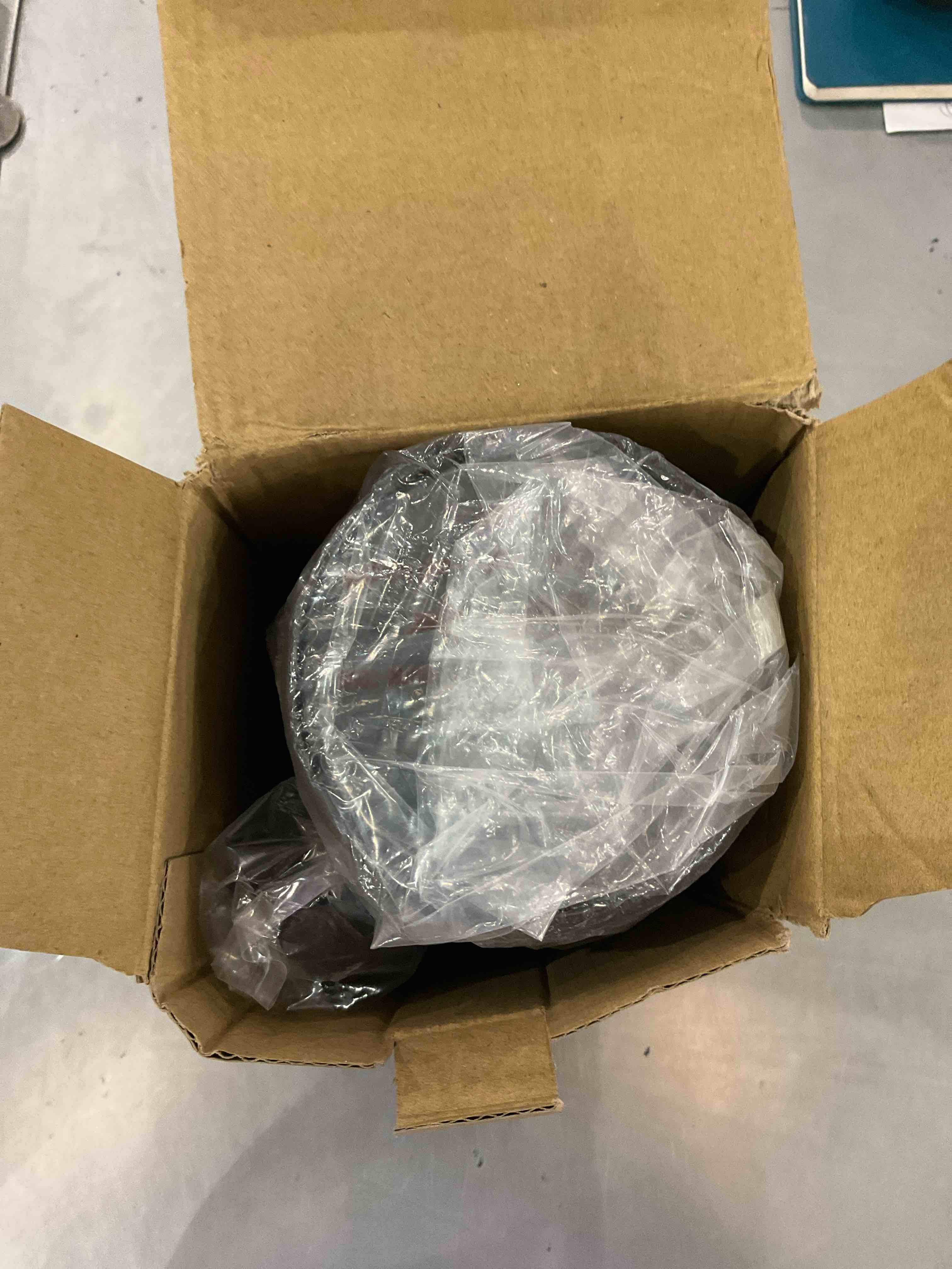 https://s3.amazonaws.com/lotting-images-prod/bidfta/EXS00423376_1695300676000.jpeg