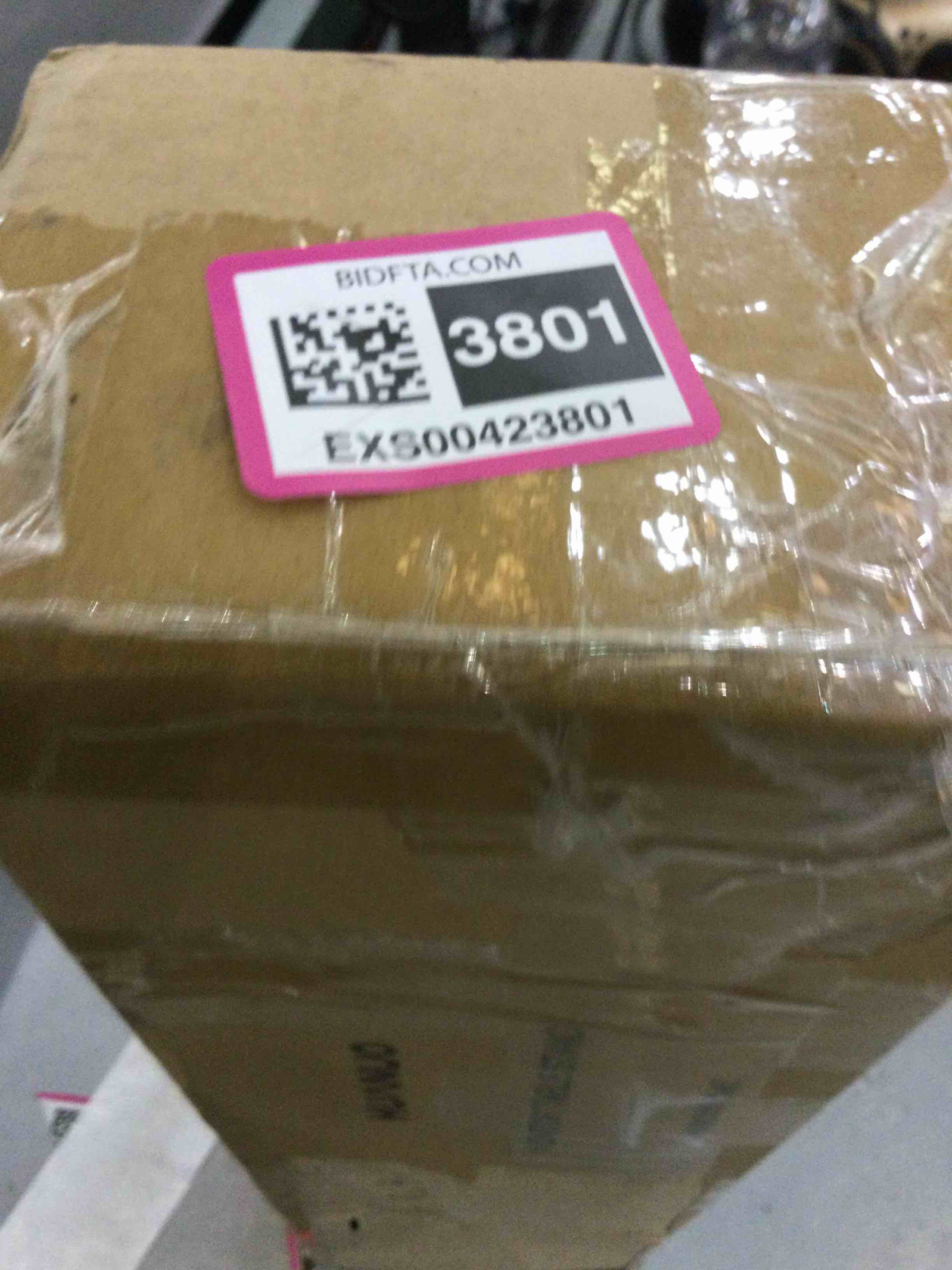 https://s3.amazonaws.com/lotting-images-prod/bidfta/EXS00423801_1692886742265.jpeg
