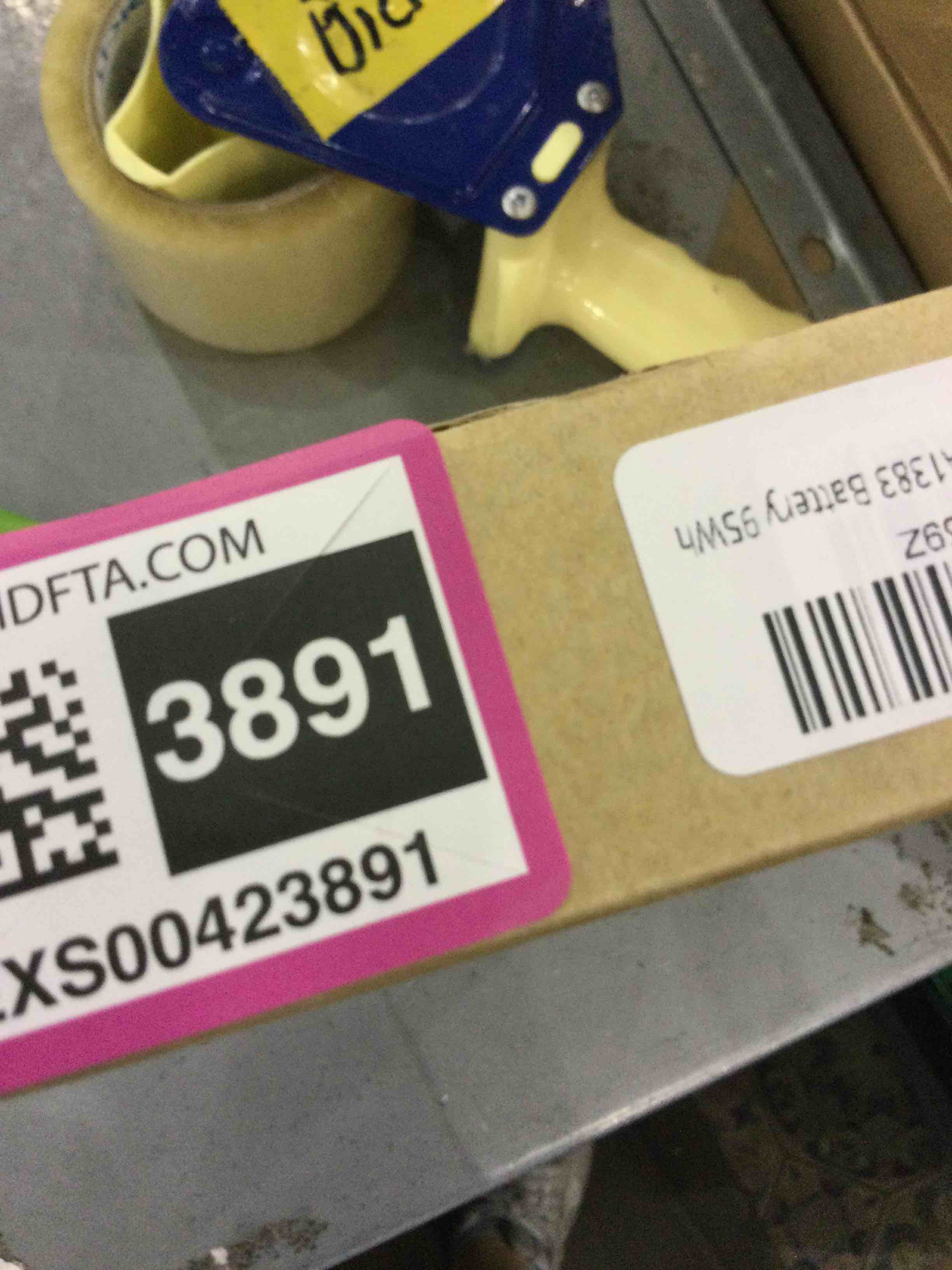 https://s3.amazonaws.com/lotting-images-prod/bidfta/EXS00423891_1692962698829.jpeg