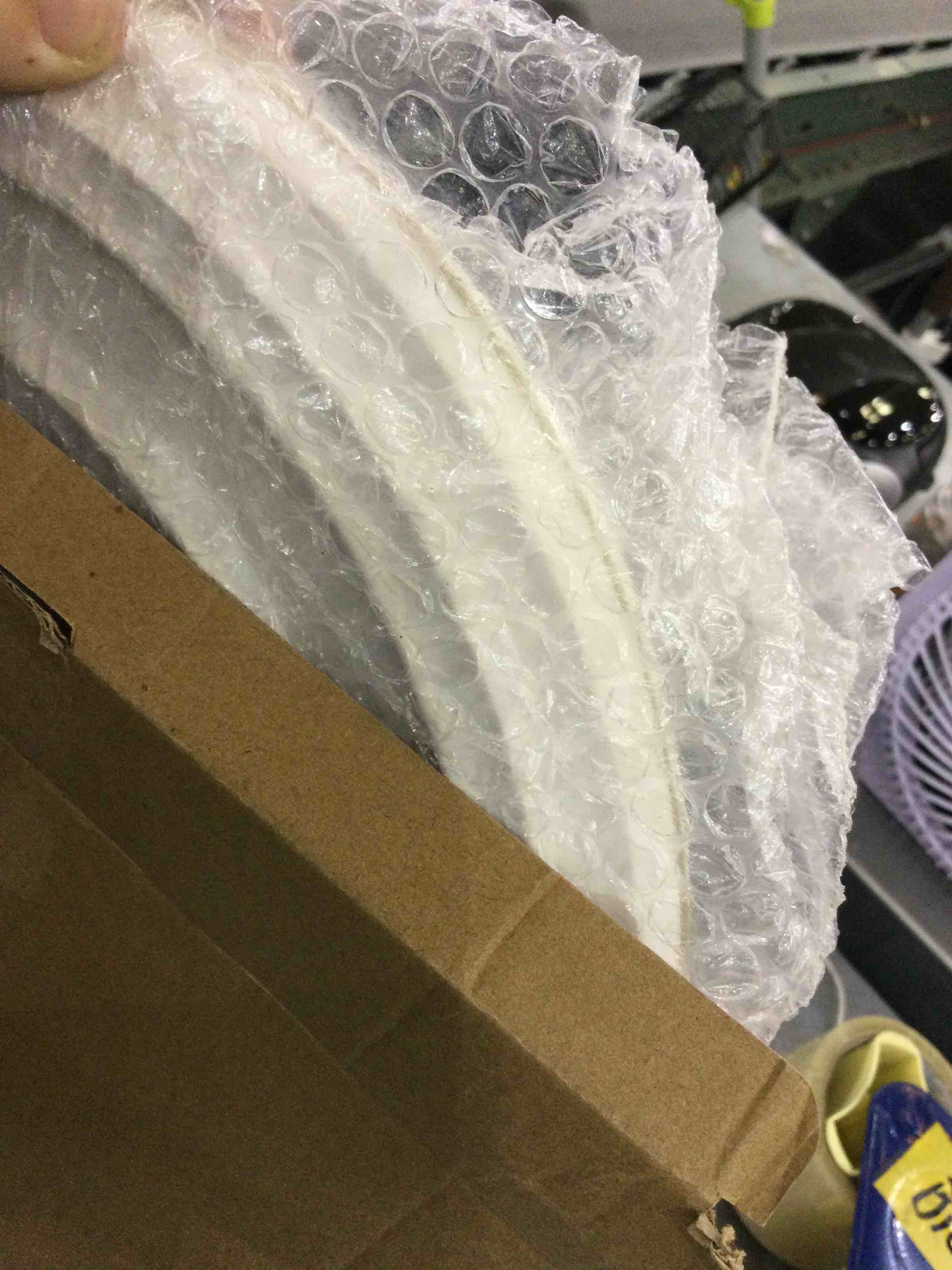 https://s3.amazonaws.com/lotting-images-prod/bidfta/EXS00423957_1692973304325.jpeg