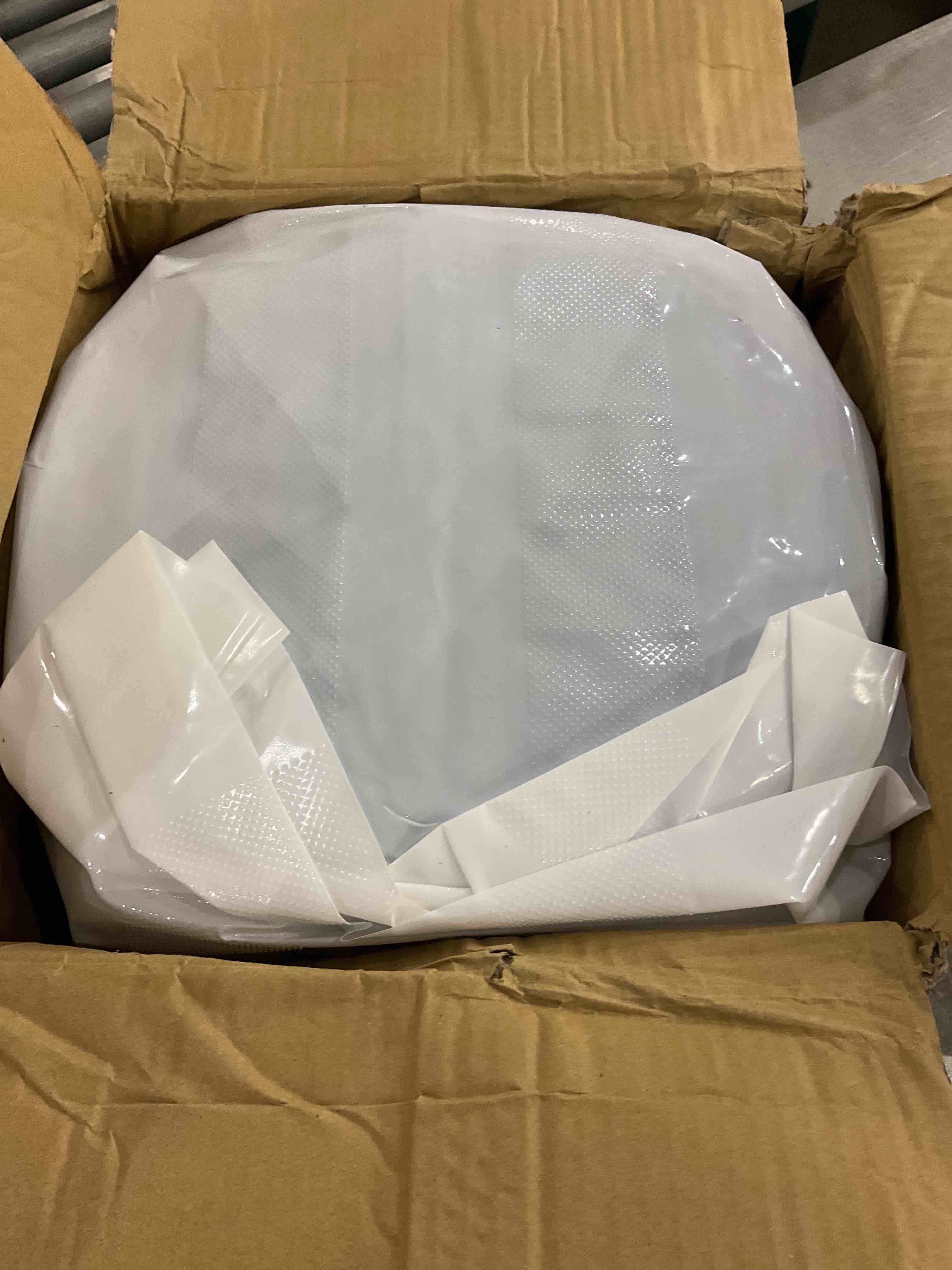 https://s3.amazonaws.com/lotting-images-prod/bidfta/EXS00424045_1693223300946.jpeg