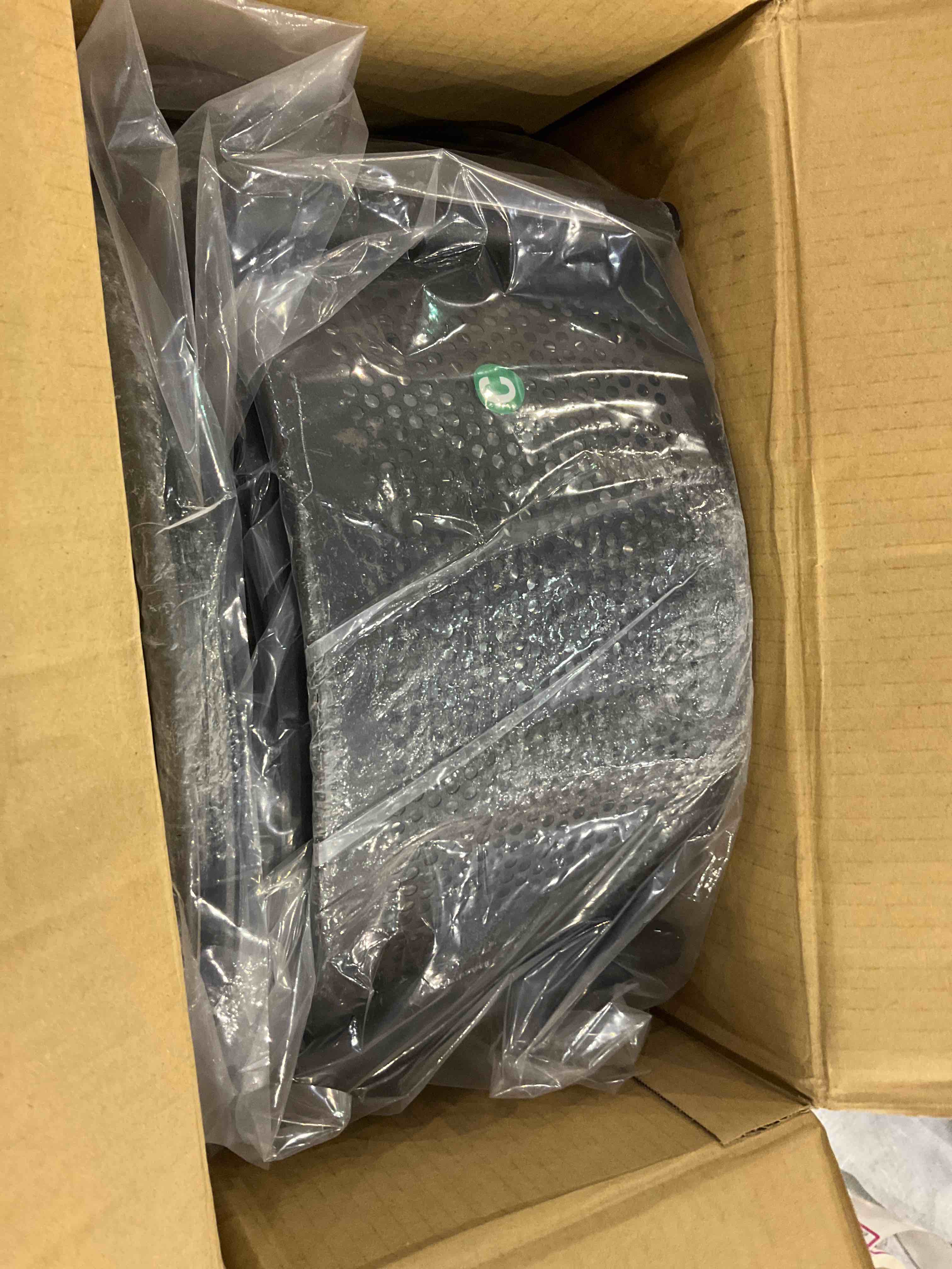 https://s3.amazonaws.com/lotting-images-prod/bidfta/EXS00424059_1693225712911.jpeg