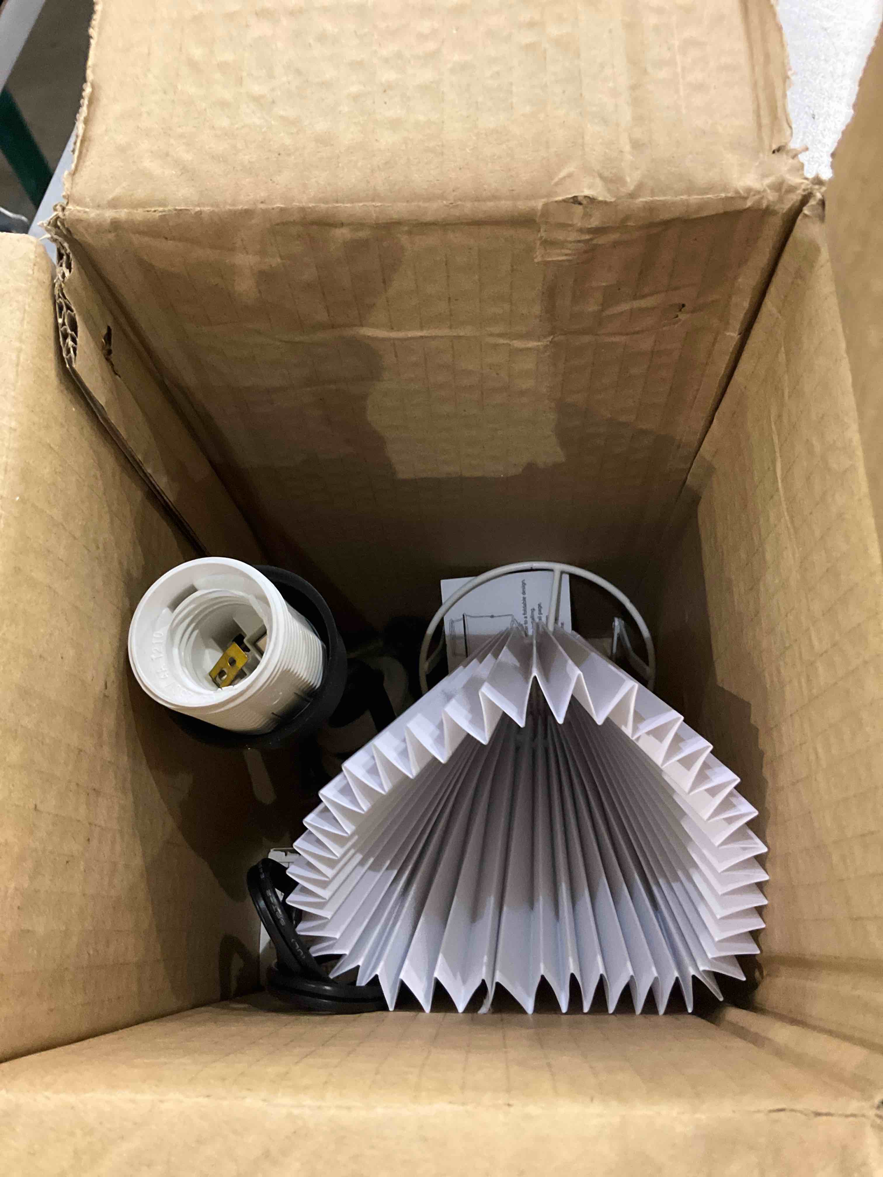 https://s3.amazonaws.com/lotting-images-prod/bidfta/EXS00424063_1693226356013.jpeg