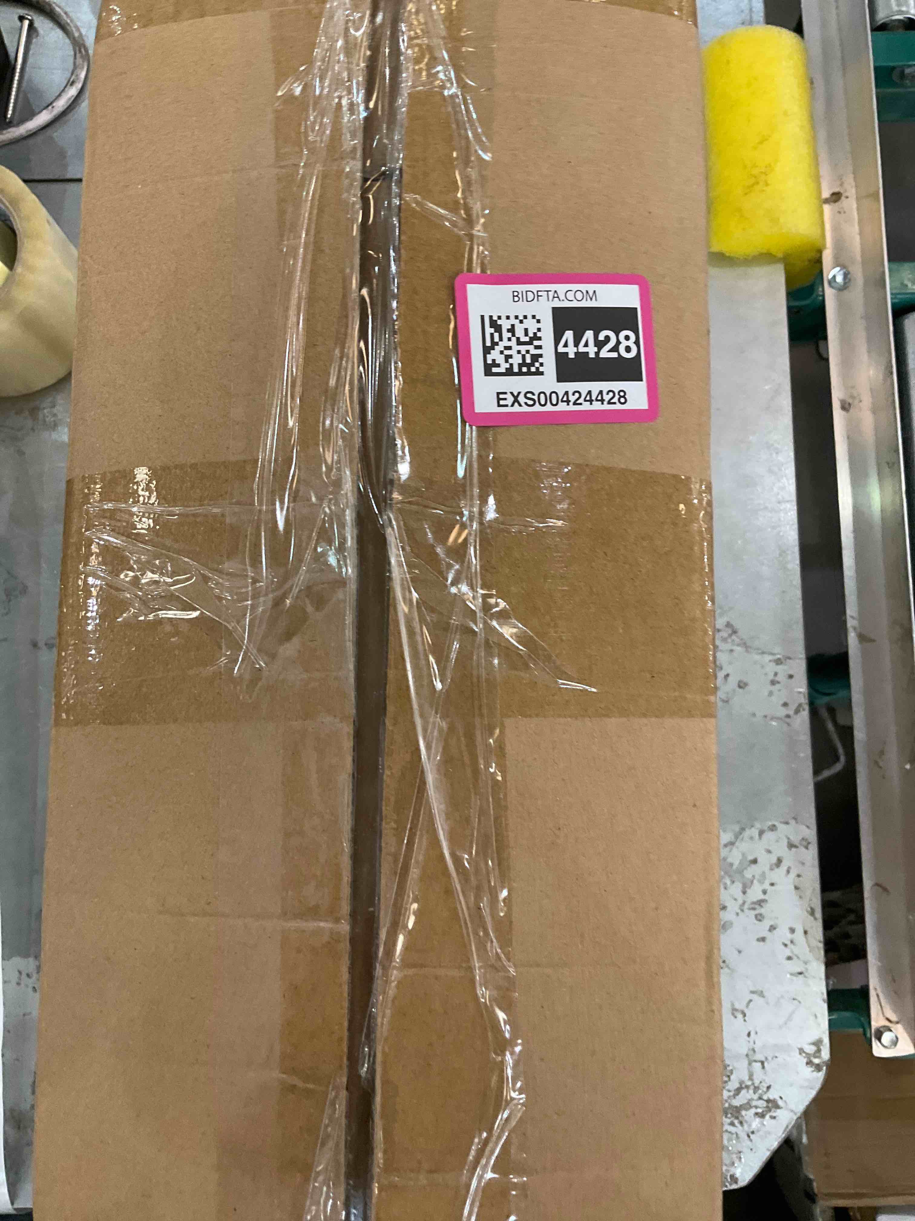 https://s3.amazonaws.com/lotting-images-prod/bidfta/EXS00424428_1693508681204.jpeg