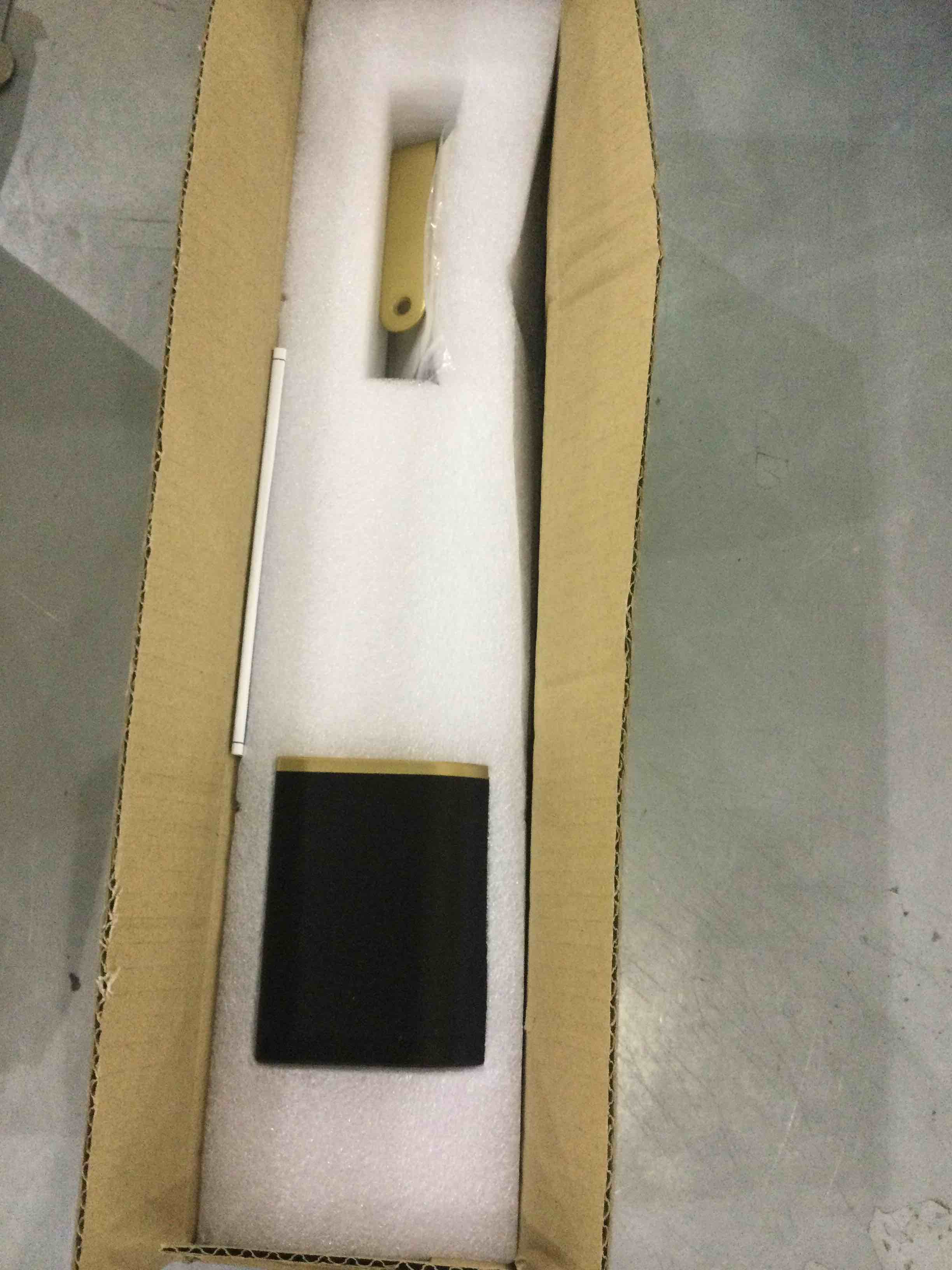 https://s3.amazonaws.com/lotting-images-prod/bidfta/EXS00424741_1693225701551.jpeg