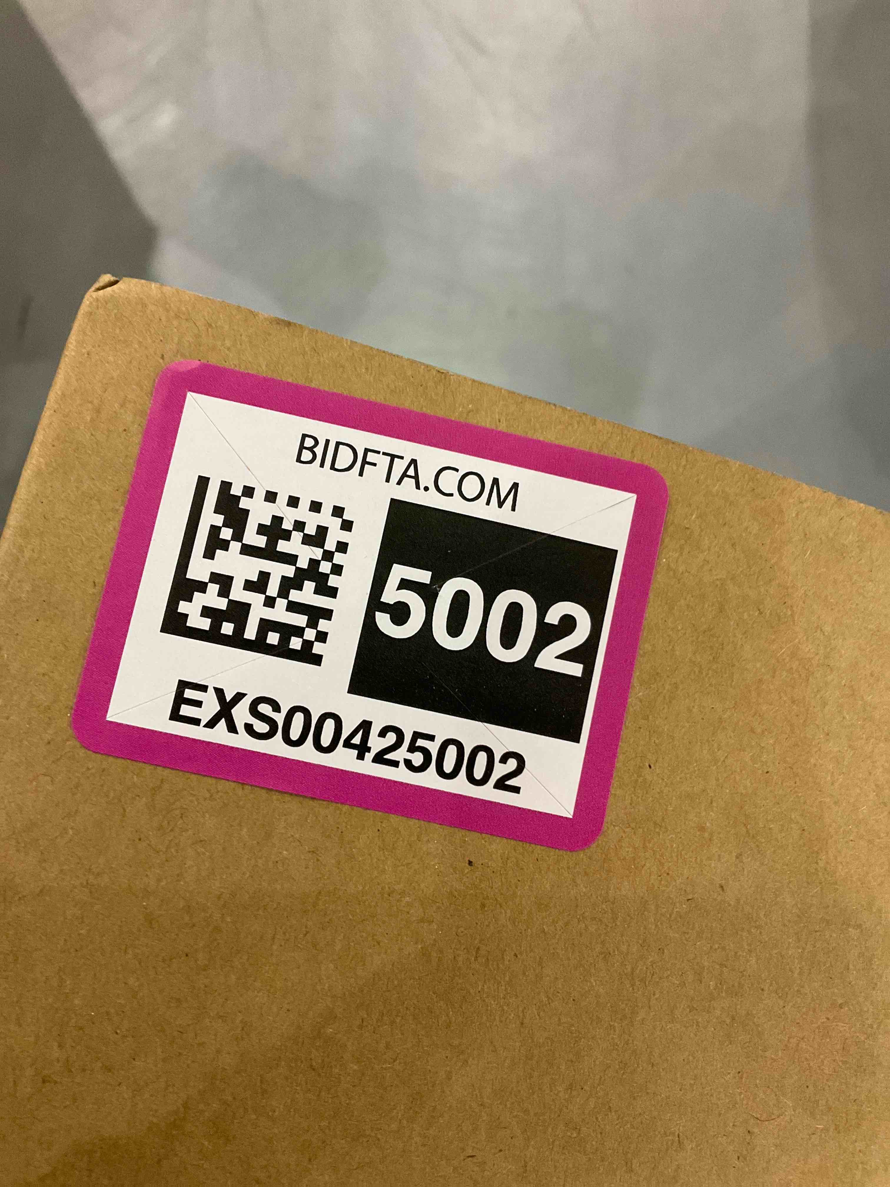https://s3.amazonaws.com/lotting-images-prod/bidfta/EXS00425002_1692789779259.jpeg
