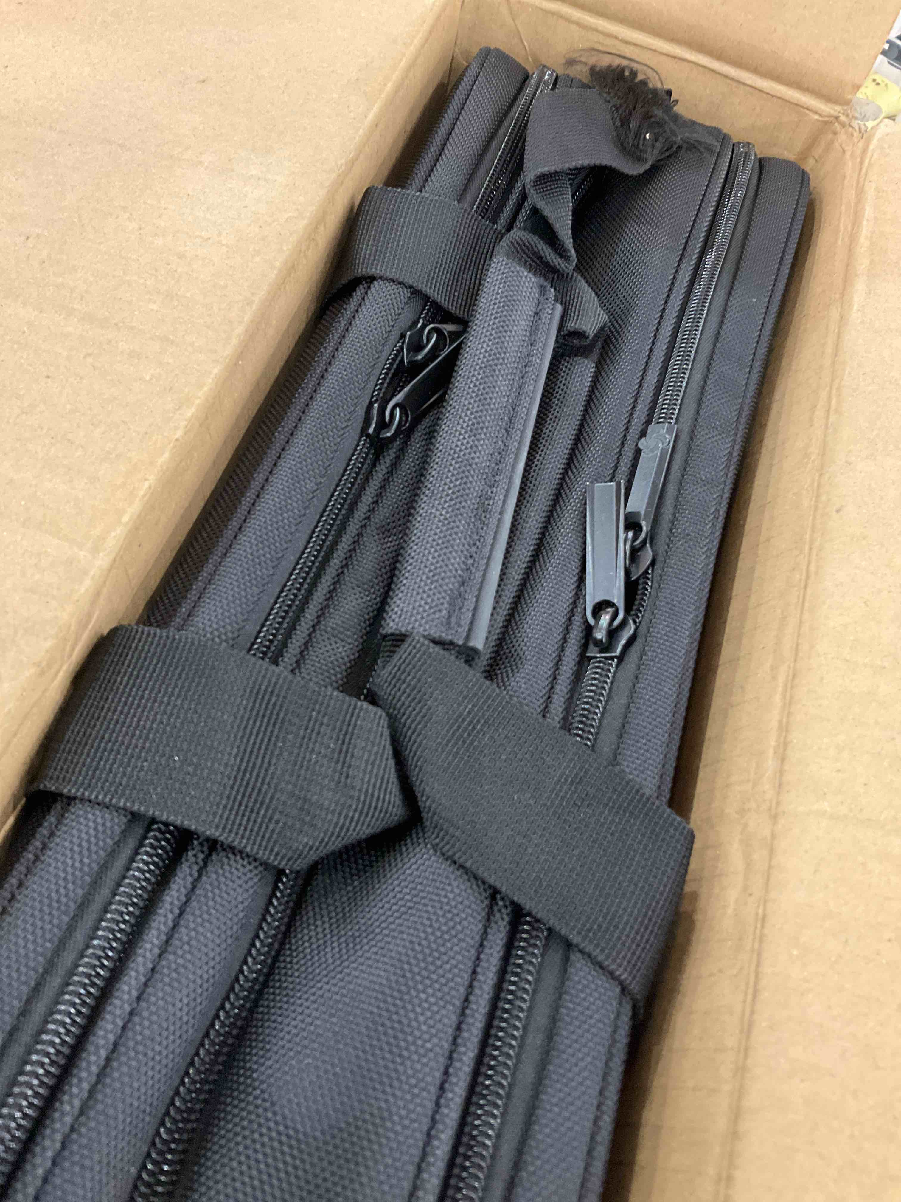 https://s3.amazonaws.com/lotting-images-prod/bidfta/EXS00425175_1692886615086.jpeg