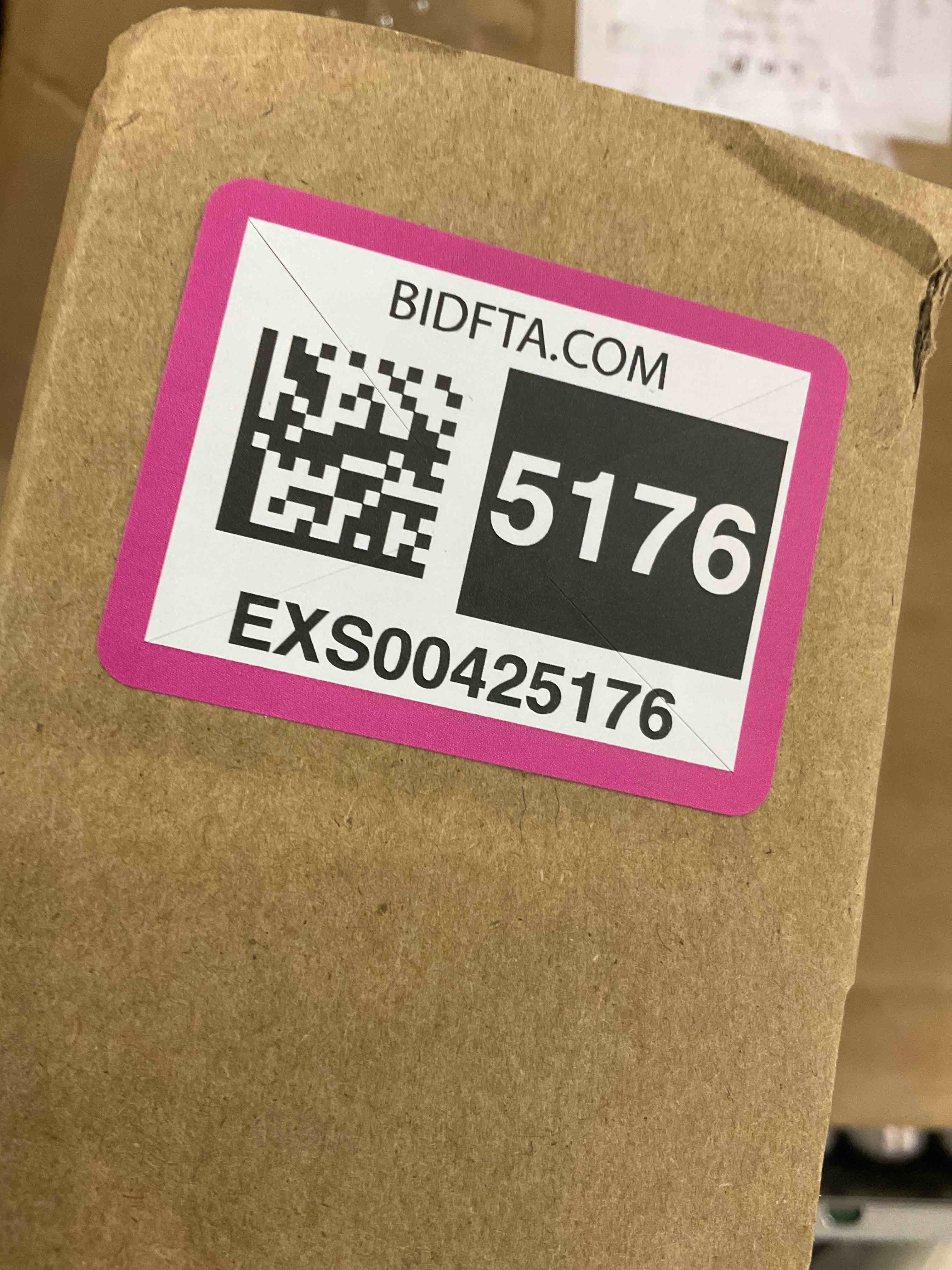 https://s3.amazonaws.com/lotting-images-prod/bidfta/EXS00425176_1692886705232.jpeg